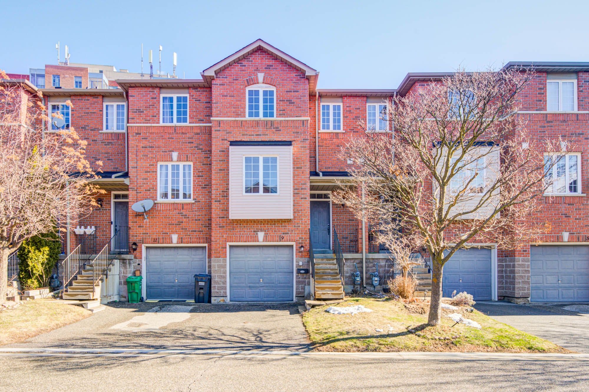 120 Railroad Street 9, Brampton, ON L6X 5A1