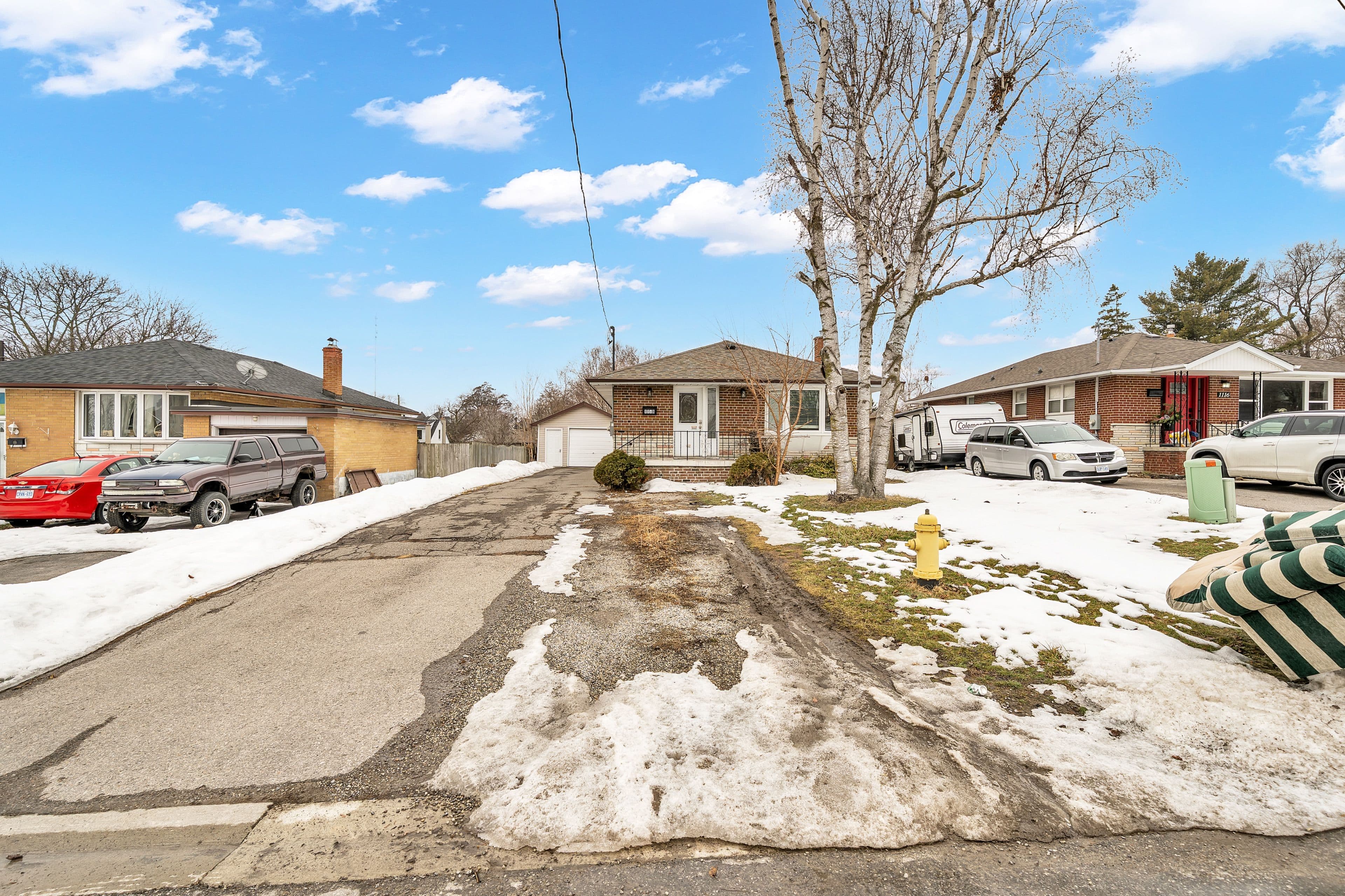 1118 Athol Street, Whitby, ON L1N 4A7