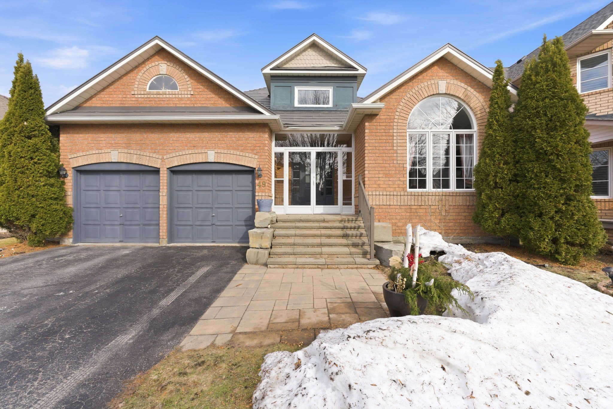 49 Rosena Lane, Uxbridge, ON L9P 1X7