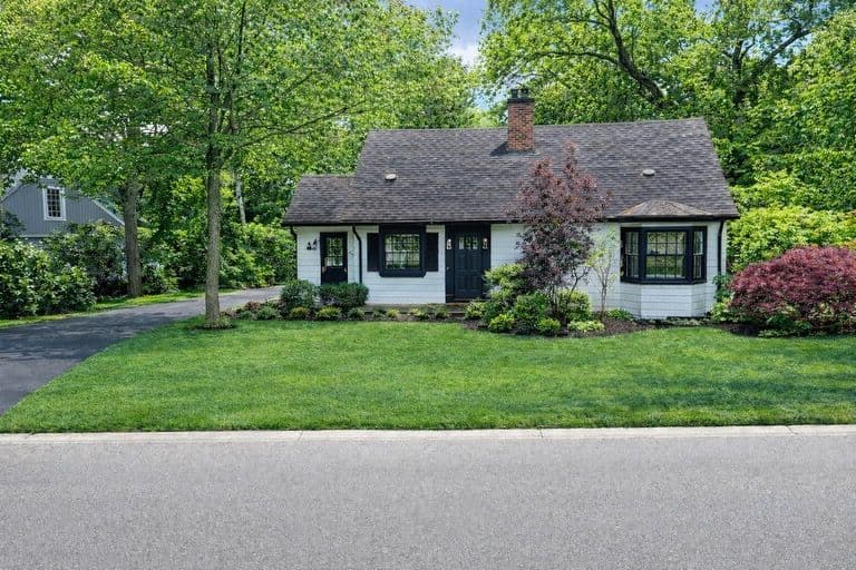 804 Shadeland Avenue, Burlington, ON L7T 2M1