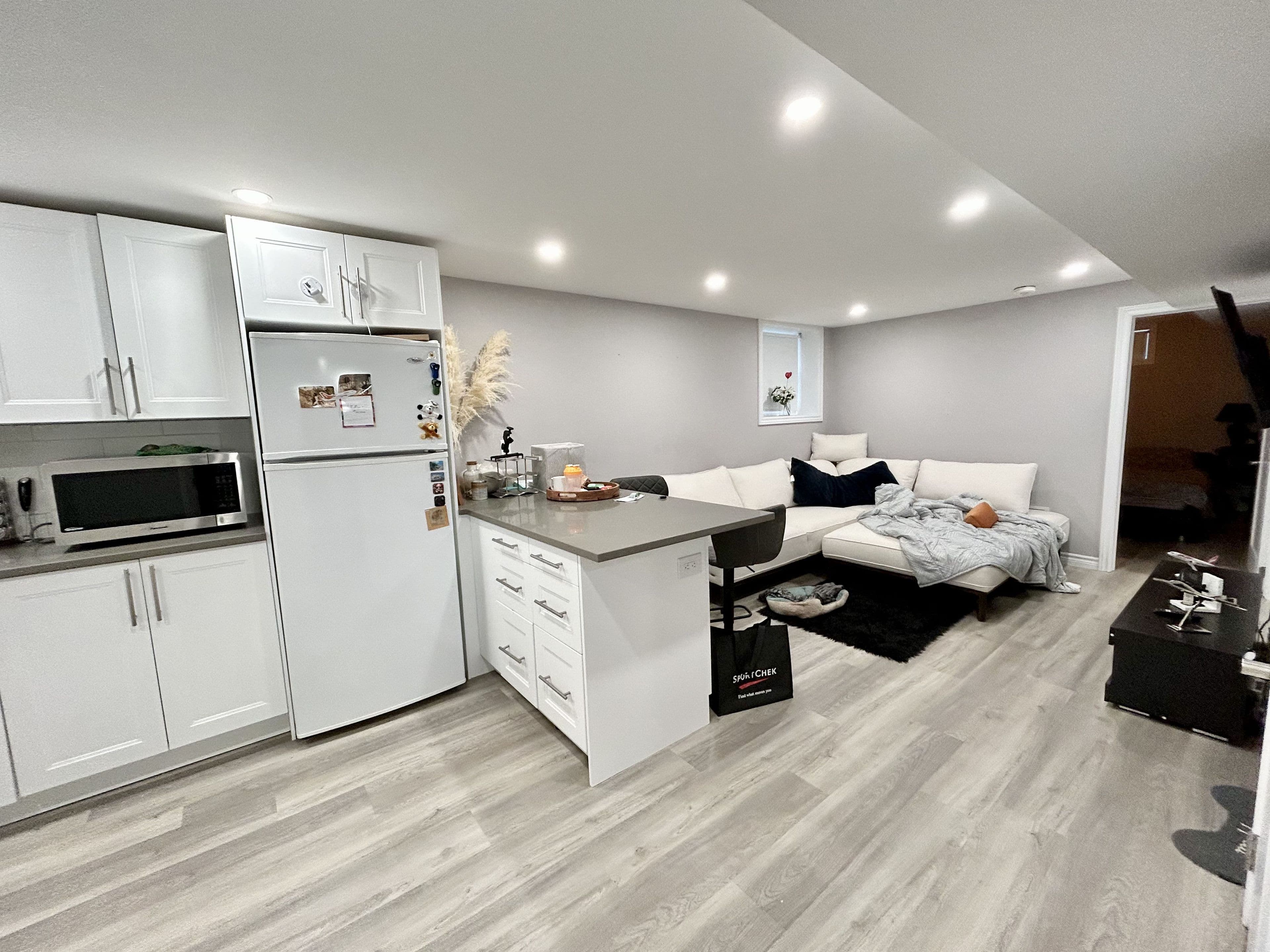 18 Queenston Crescent Lower, London East, ON N5W 1N6