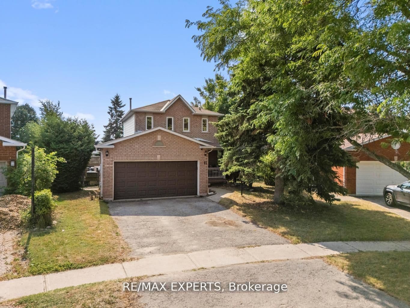 11 Penton Drive, Barrie, ON L4N 7A3