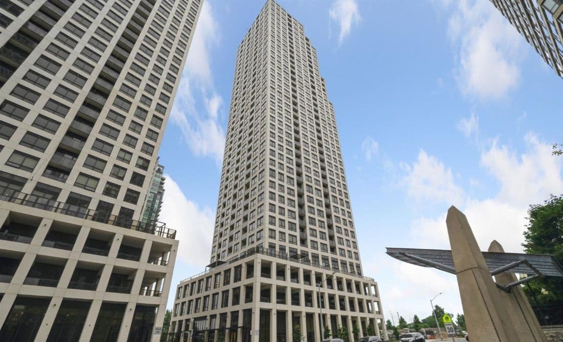 30 Elm Drive W 1102, Mississauga, ON L5B 1L9