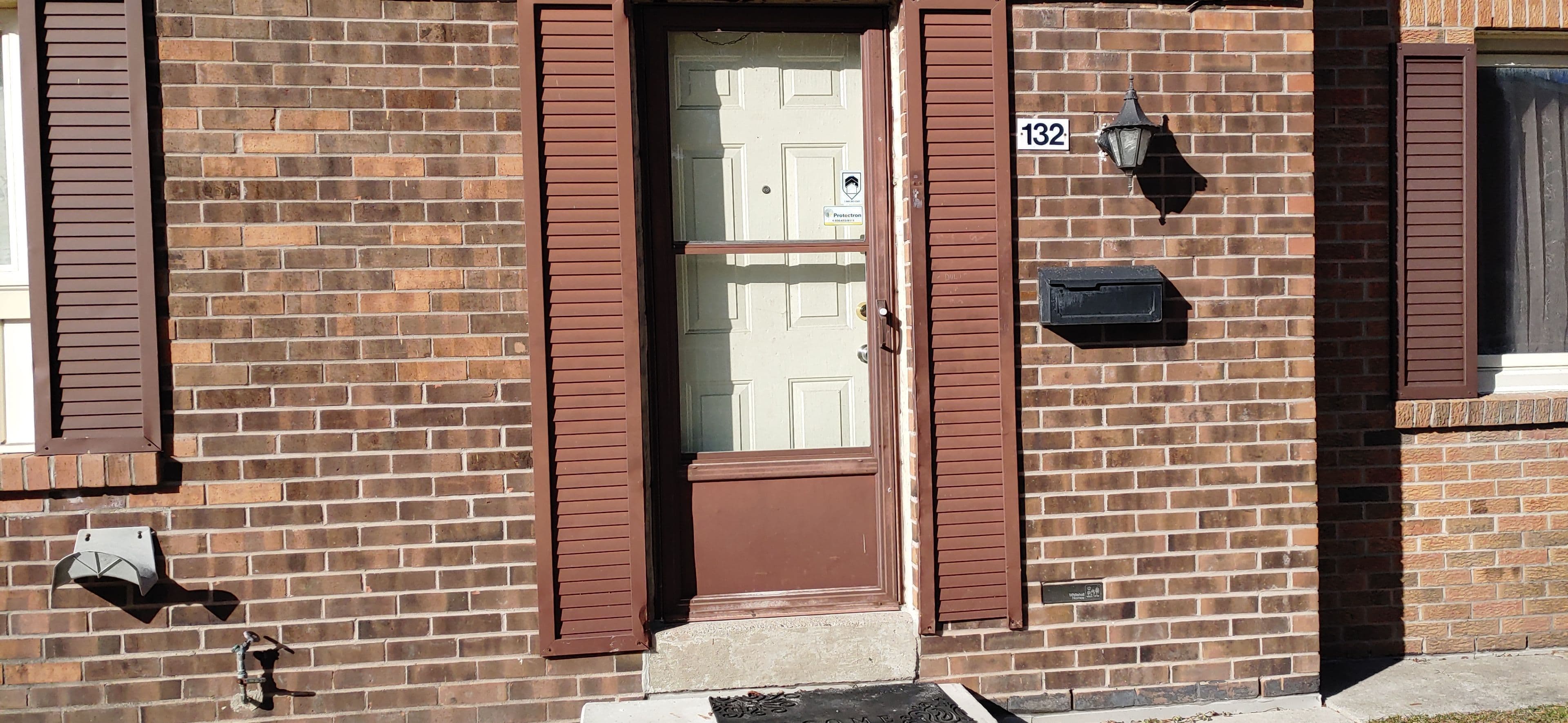 270 Timberbank Main &2nd Boulevard 132, Toronto E05, ON M1W 2M1