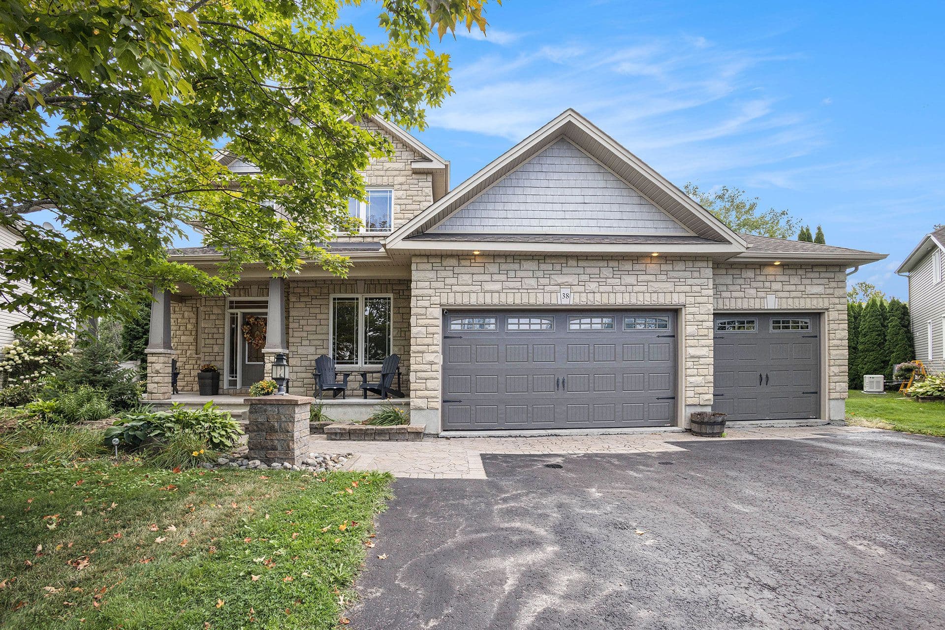 38 Oradea Crescent, Stittsville - Munster - Richmond, ON K0A 2Z0