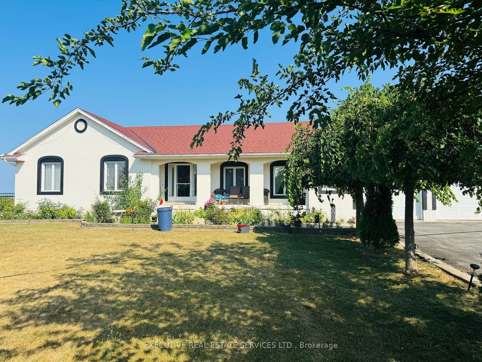 180 Second Road E, Hamilton, ON L8J 3J3