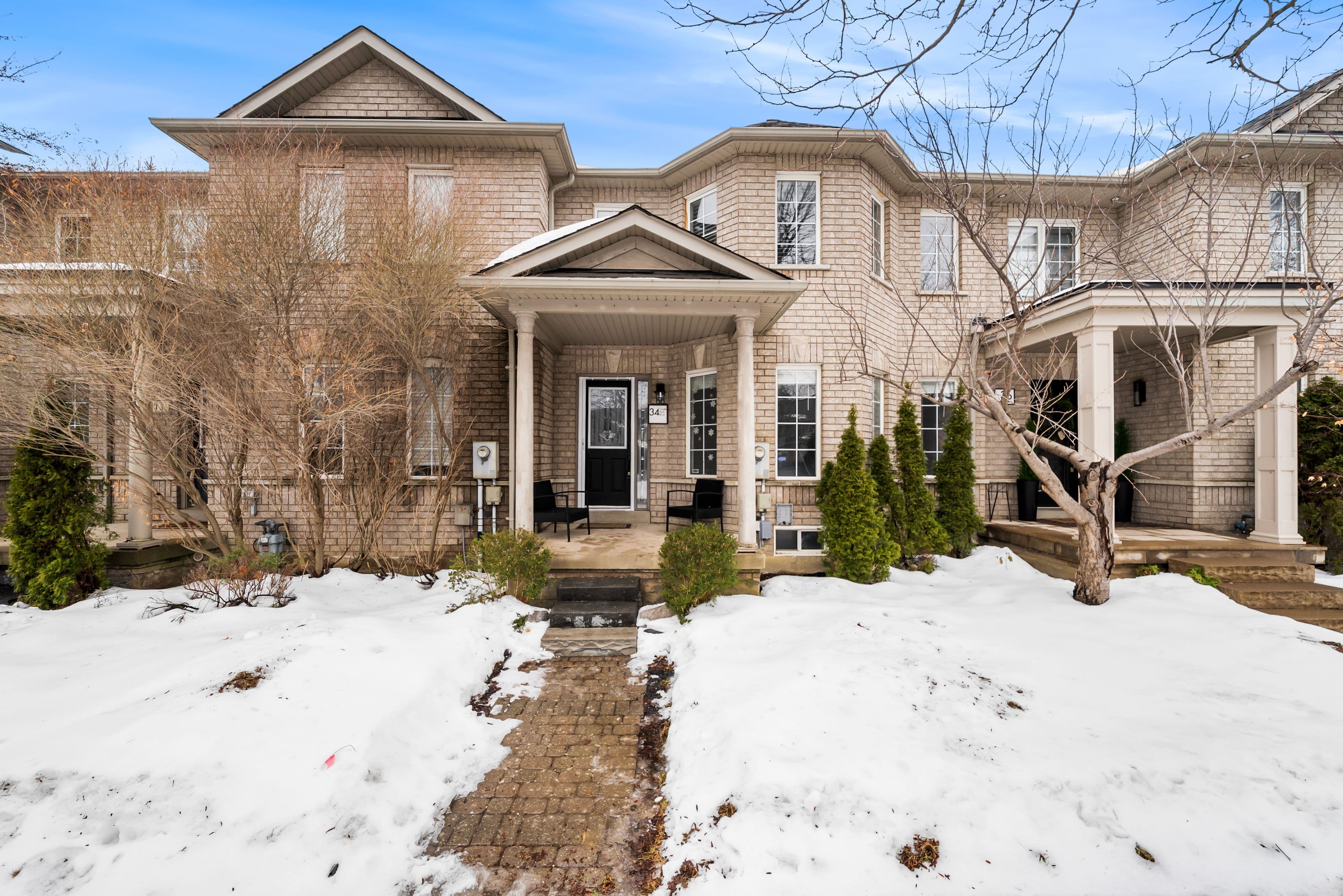 34 Castle Park Boulevard, Vaughan, ON L4H 1M4
