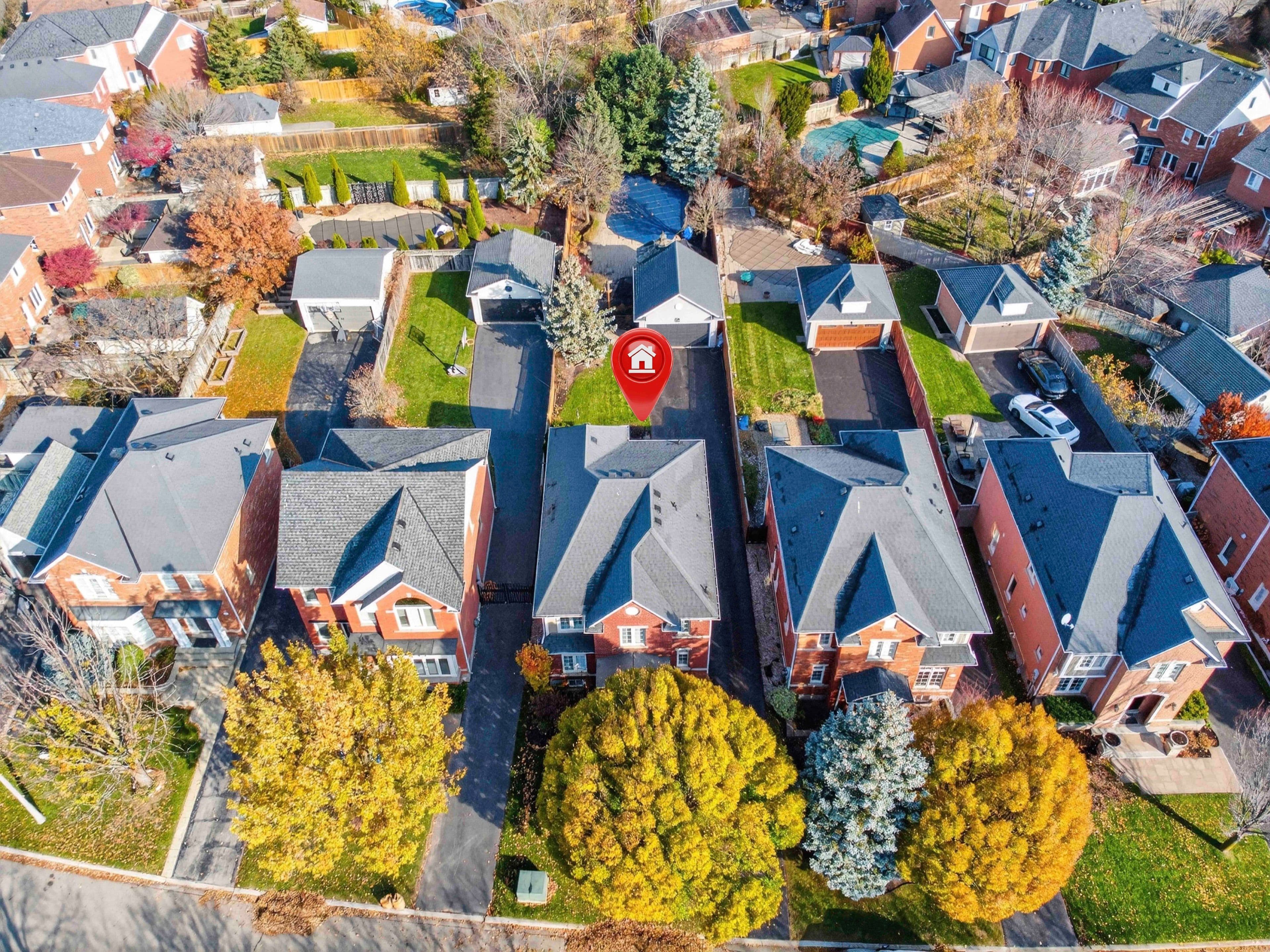 2393 Ennerdale Road, Oakville, ON L6H 6N5