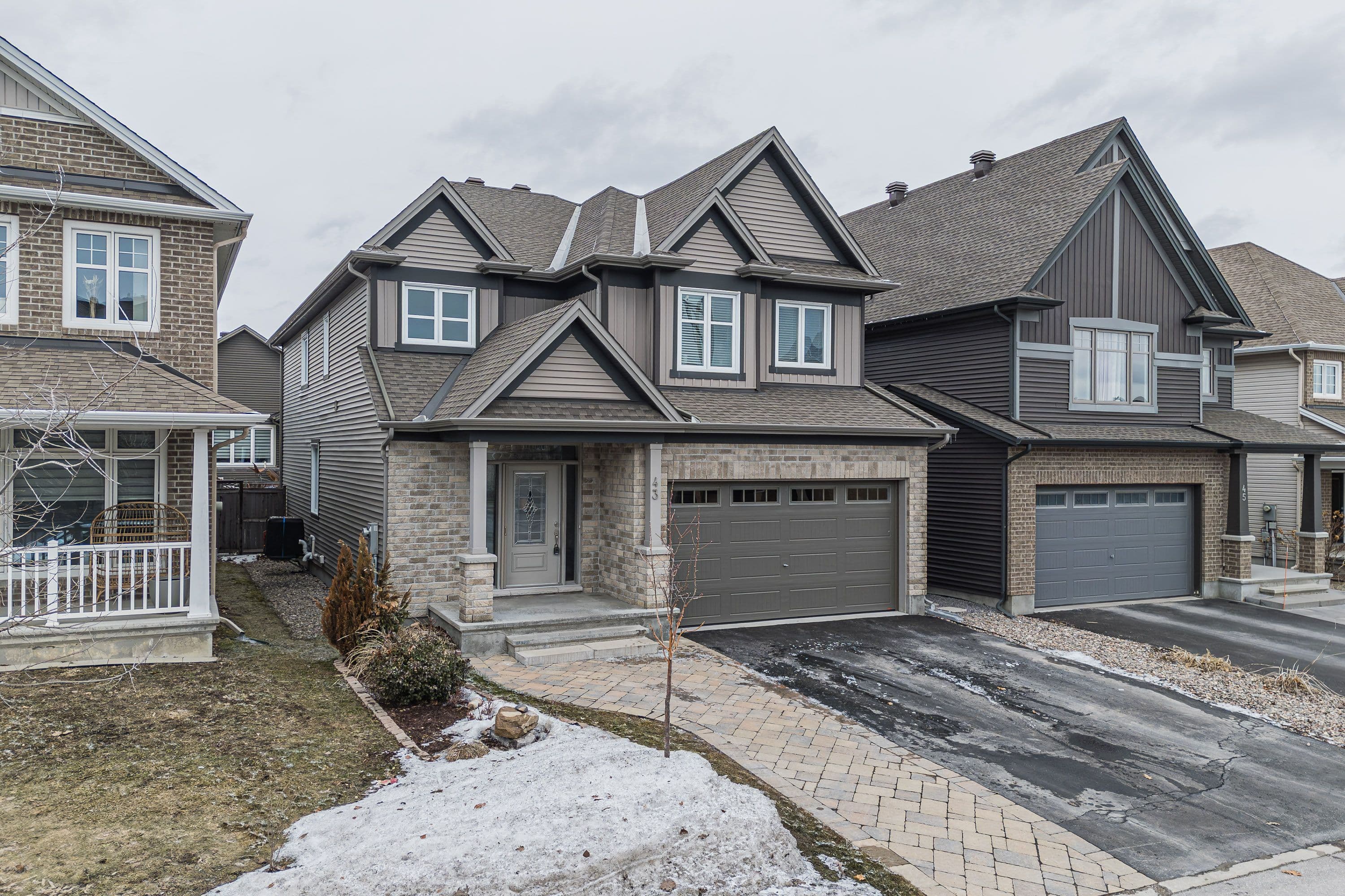 43 Cento Way, Stittsville - Munster - Richmond, ON K2S 0W4