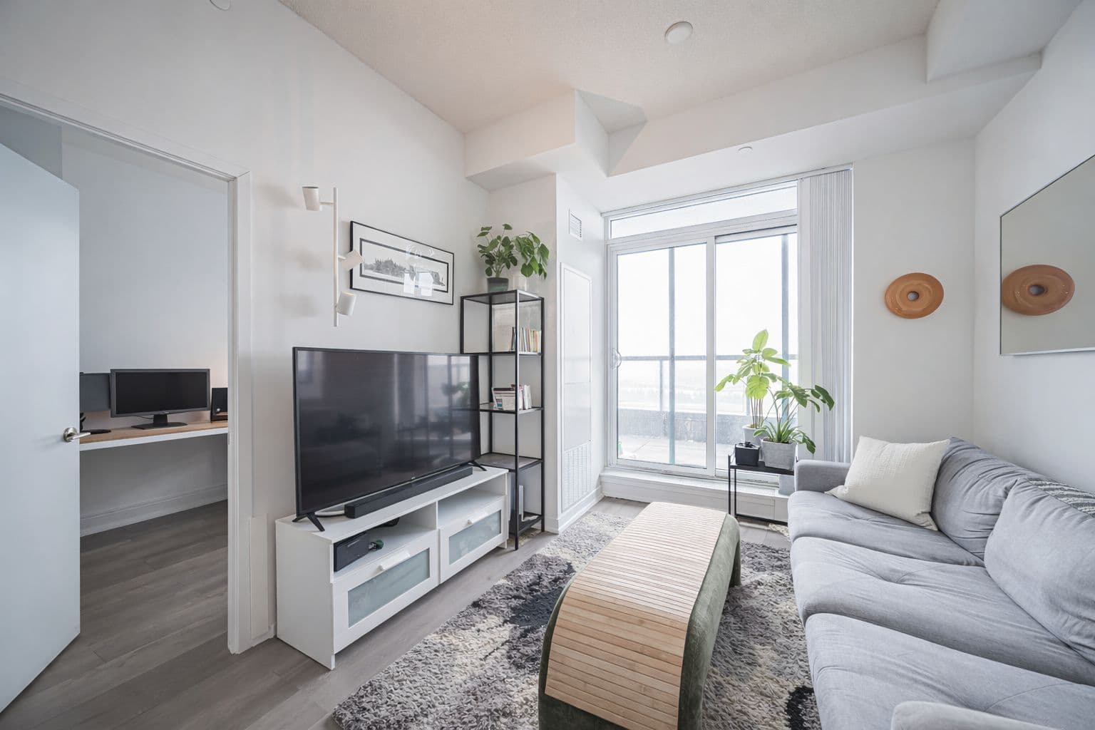 10 Honeycrisp Crescent 1206, Vaughan, ON L4K 0M7