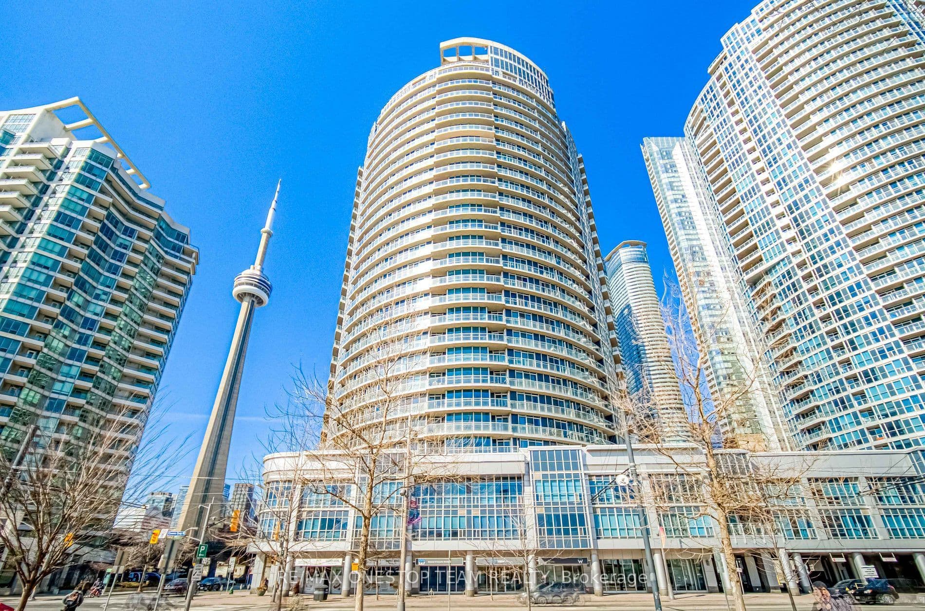 218 Queens Quay W 1002, Toronto C01, ON M5J 2Y6