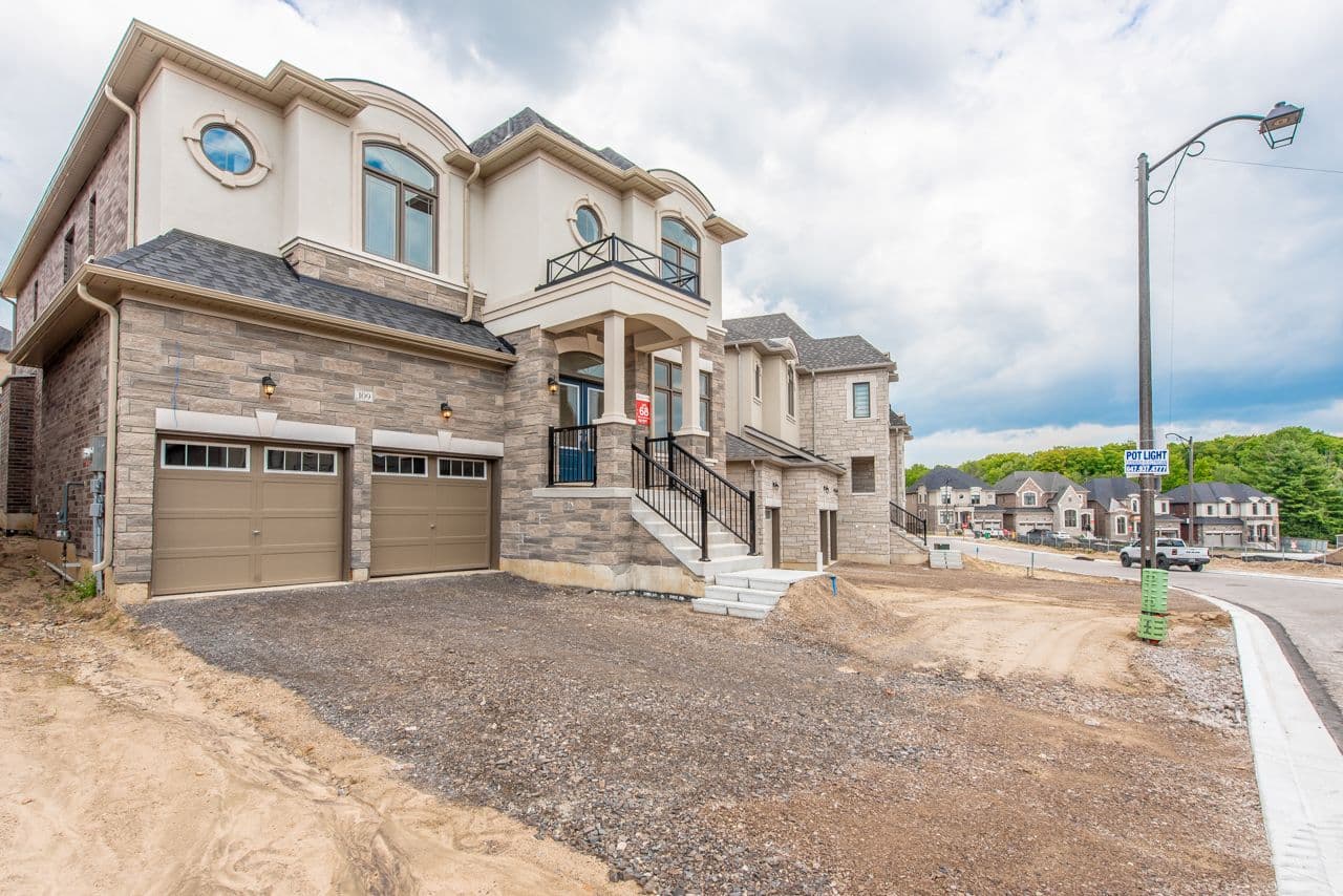 109 James Walker Avenue, Caledon, ON L7C 4N1