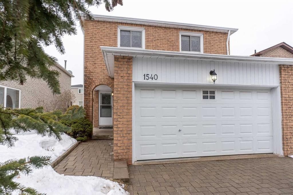 1540 Marshcourt Drive Basement level, Pickering, ON L1V 6C6