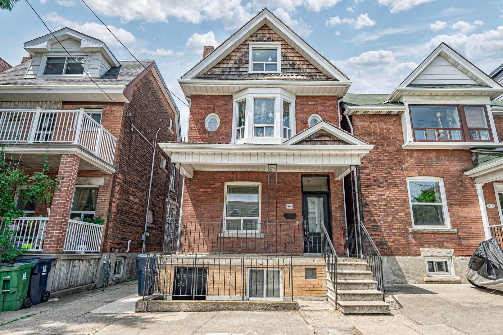 914 Dovercourt Road, Toronto W02, ON M6H 2X5