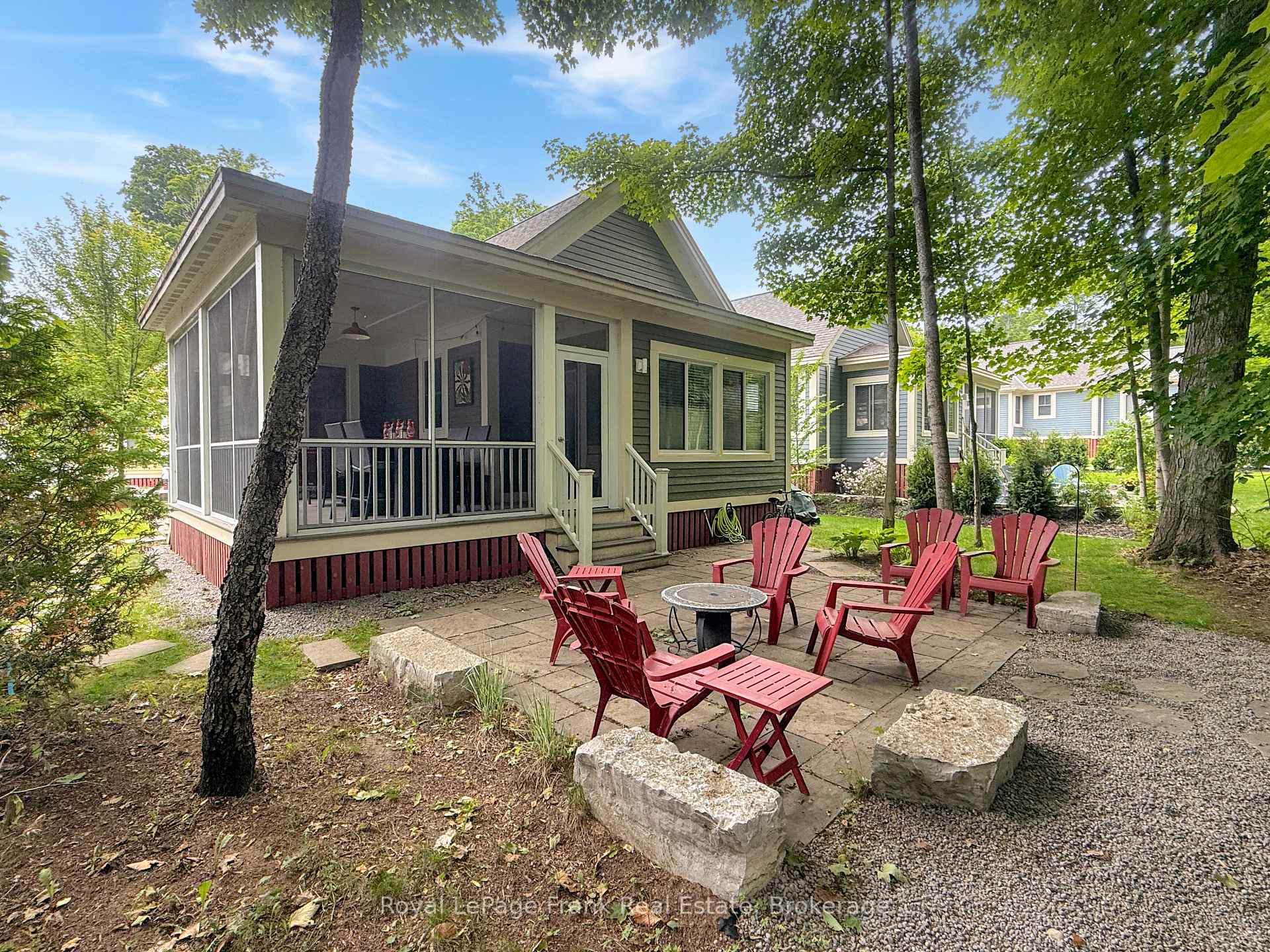 50 Hollow Lane 209, Prince Edward County, ON K8N 4Z4