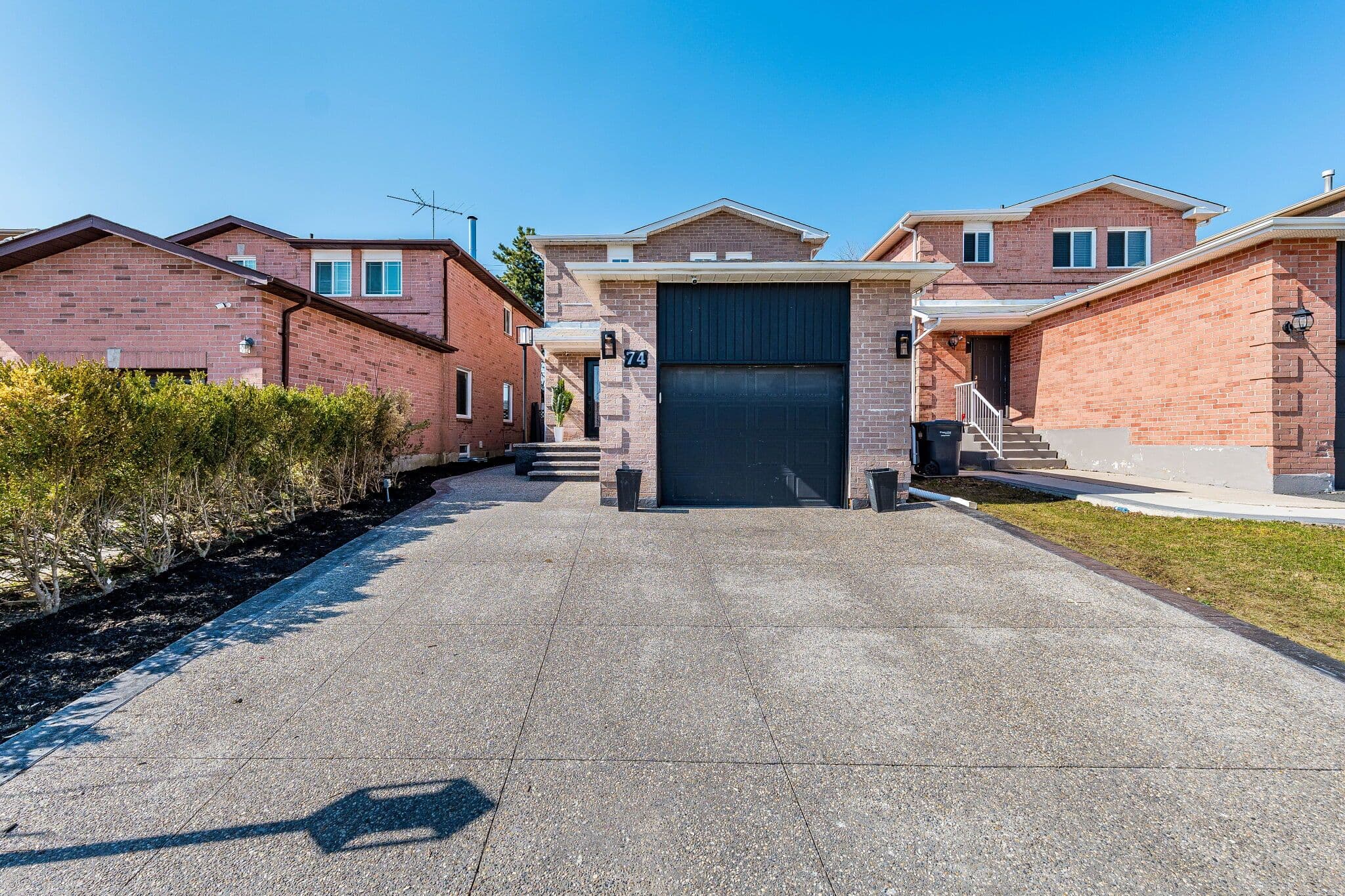 74 Atkins Circle, Brampton, ON L6X 4B4