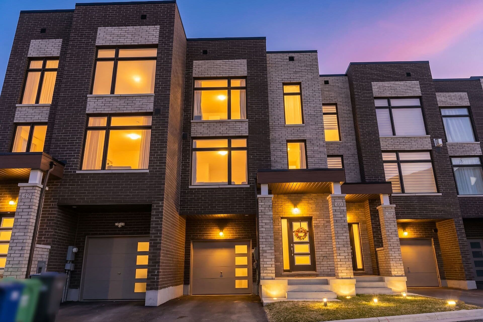 40 Queenpost Drive, Brampton, ON L6Y 6L2