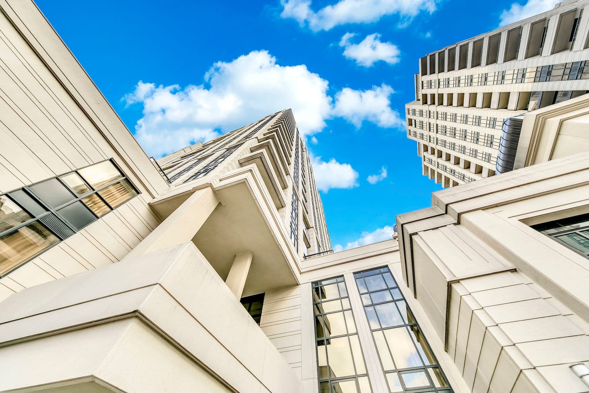 100 Harrison Garden Boulevard 1618, Toronto C14, ON M2N 0C2