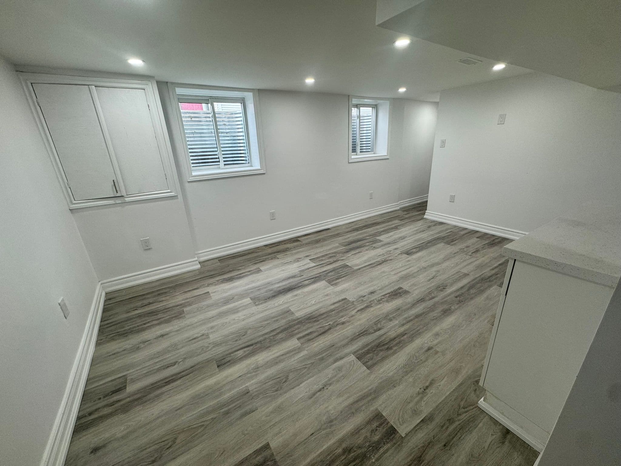 97 Central Park Boulevard N Lower,, Oshawa, ON L1G 5Y4