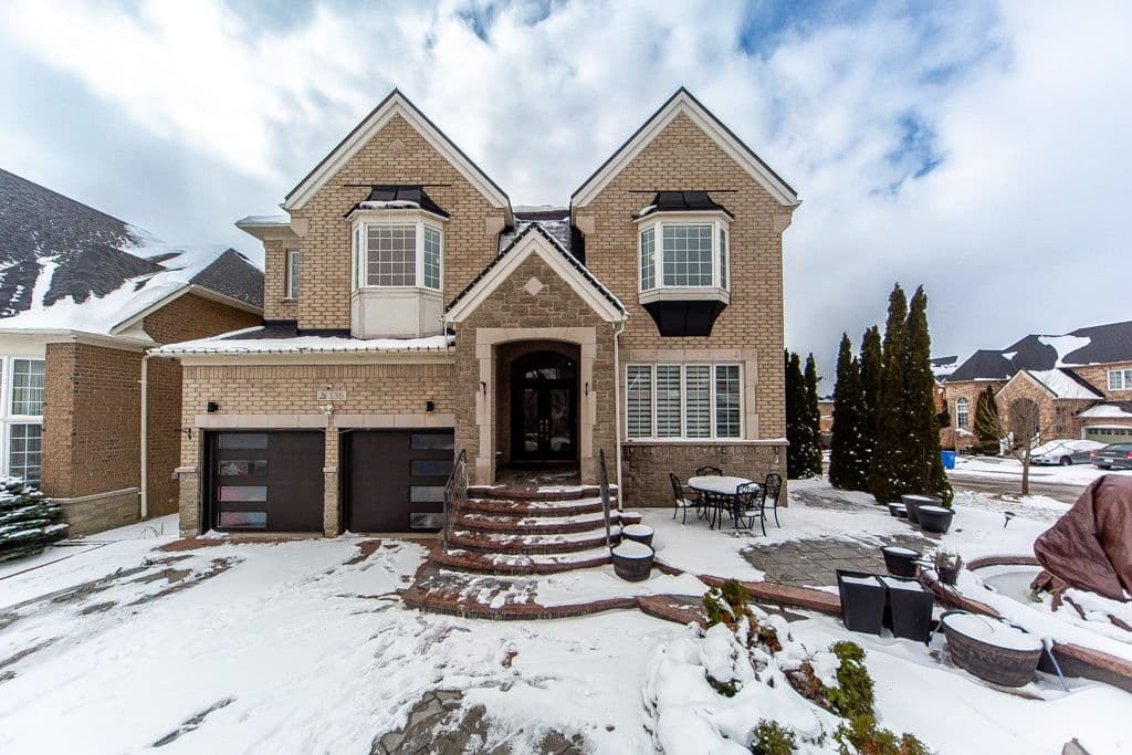 136 Manley Avenue, Whitchurch-Stouffville, ON L4A 0C5