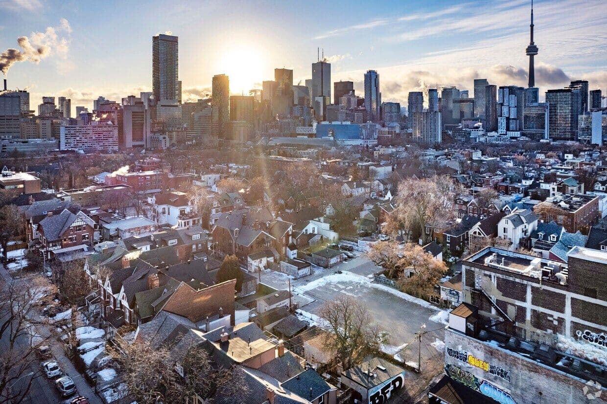 75 Cecil Street, Toronto C01, ON M5T 1N5