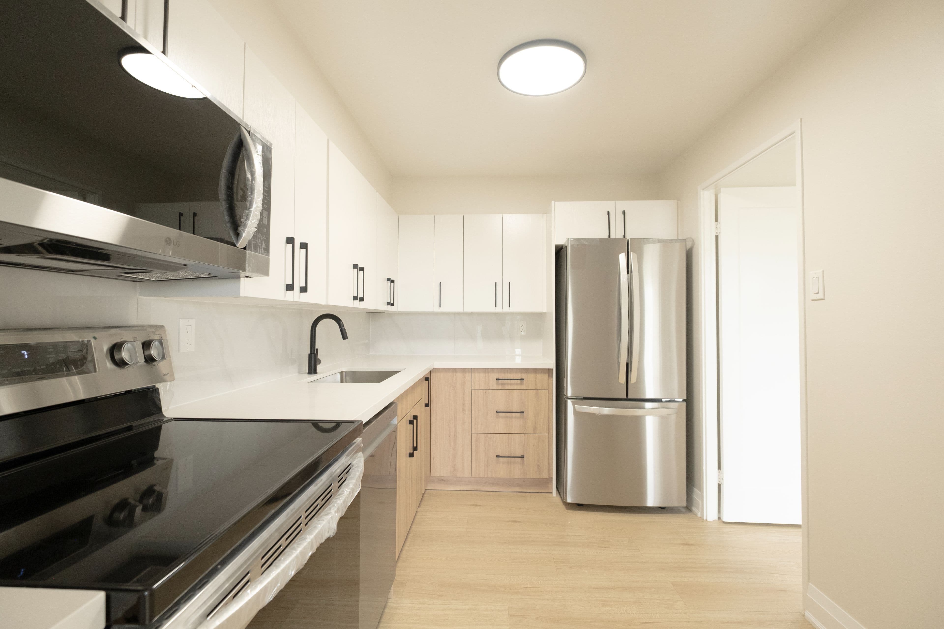 120 Dundalk Drive 405, Toronto E04, ON M1P 4V9