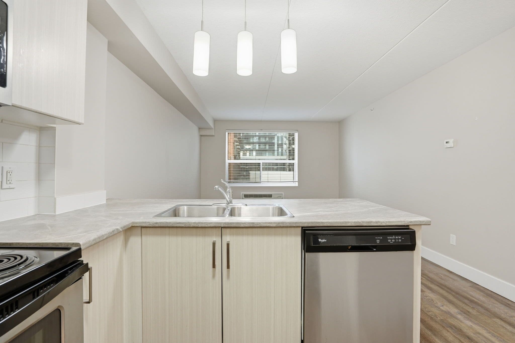 149 MAIN Street W 309, Hamilton, ON L8P 1H9