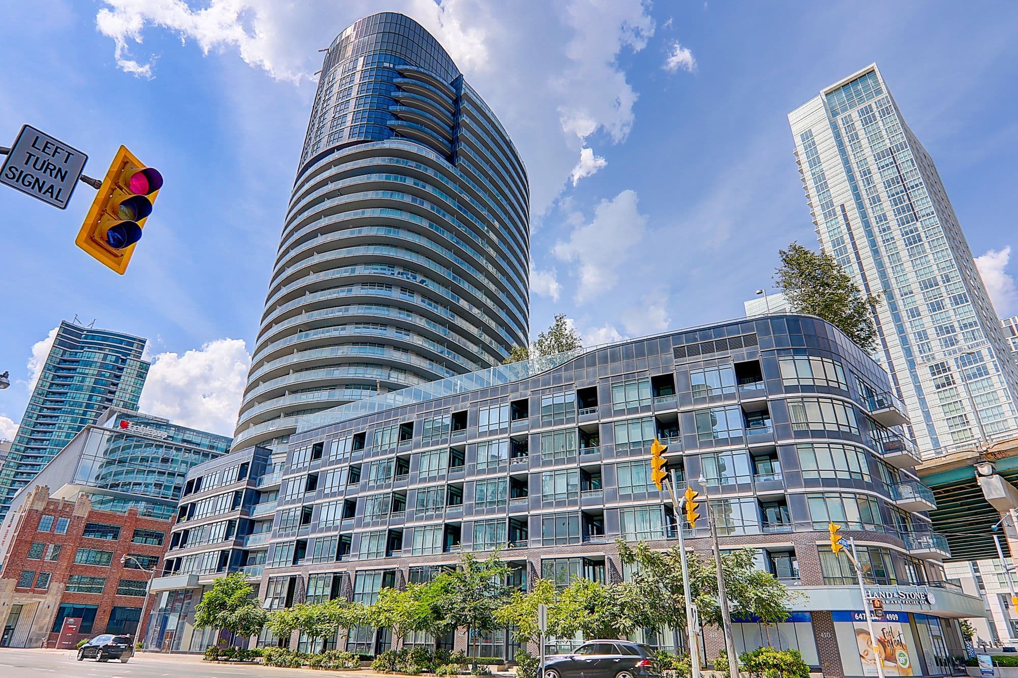 38 Dan Leckie Way 1912, Toronto C01, ON M5V 2V6