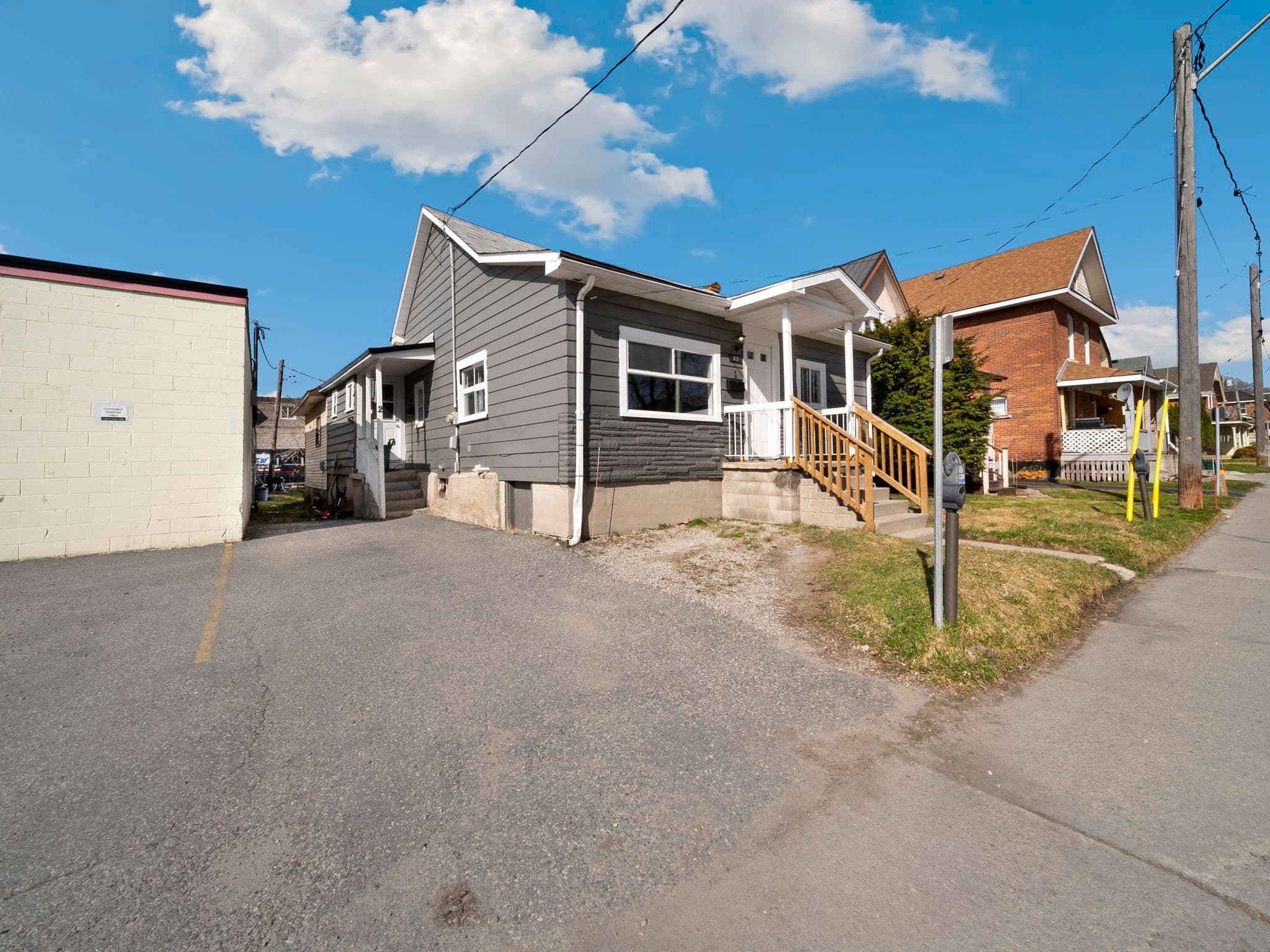 33 Albert Street S, Orillia, ON L3V 5K6