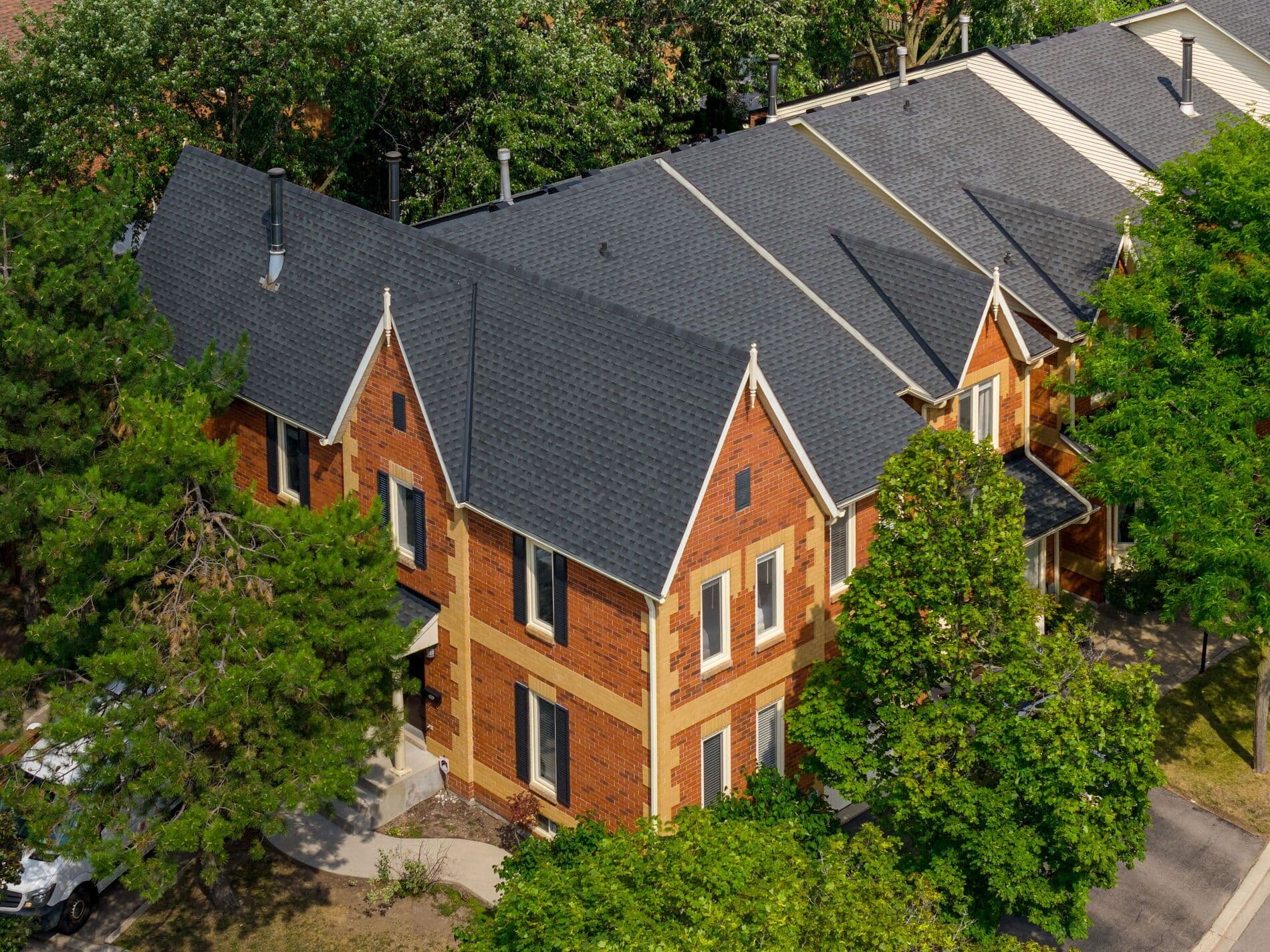 2006 Glenada Crescent 7, Oakville, ON L6H 5R9