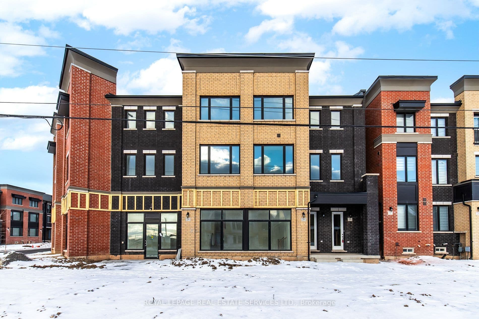 3289 Sixth Line Unit 2, Oakville, ON L6H 0Z6