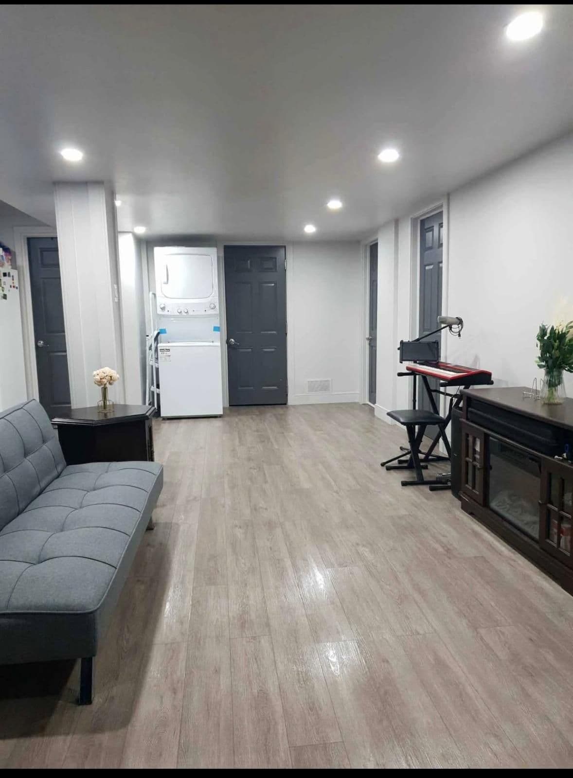 44 Andy Crescent Lower Level, Vaughan, ON L4H 1C5