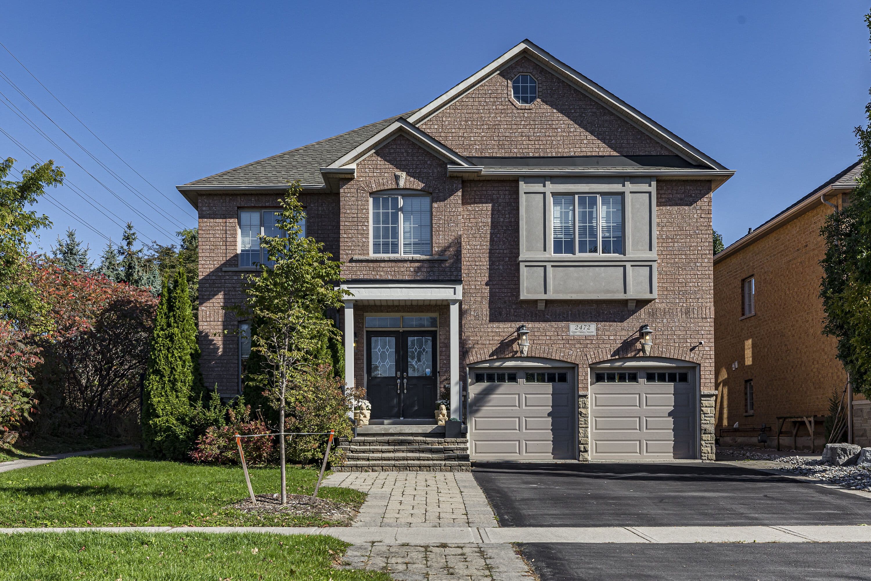 2472 Upper Valley Crescent, Oakville, ON L6H 7P2