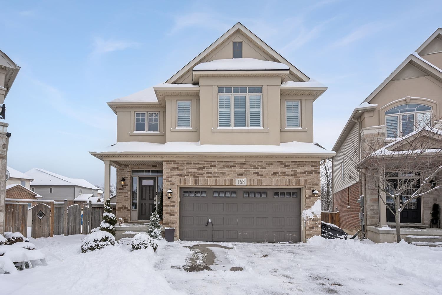 168 Echovalley Drive, Hamilton, ON L8J 0H2