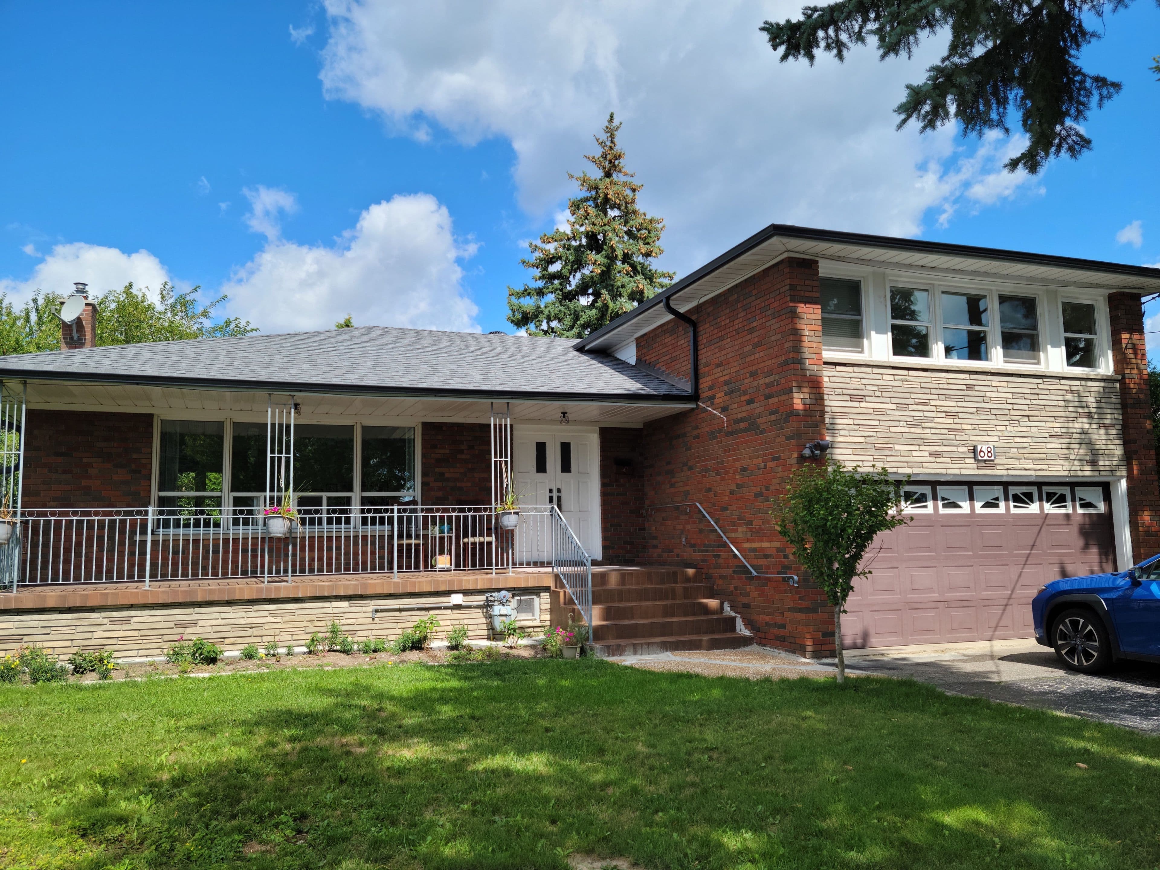 68 Claver Avenue #1, Toronto W04, ON M6B 2W2