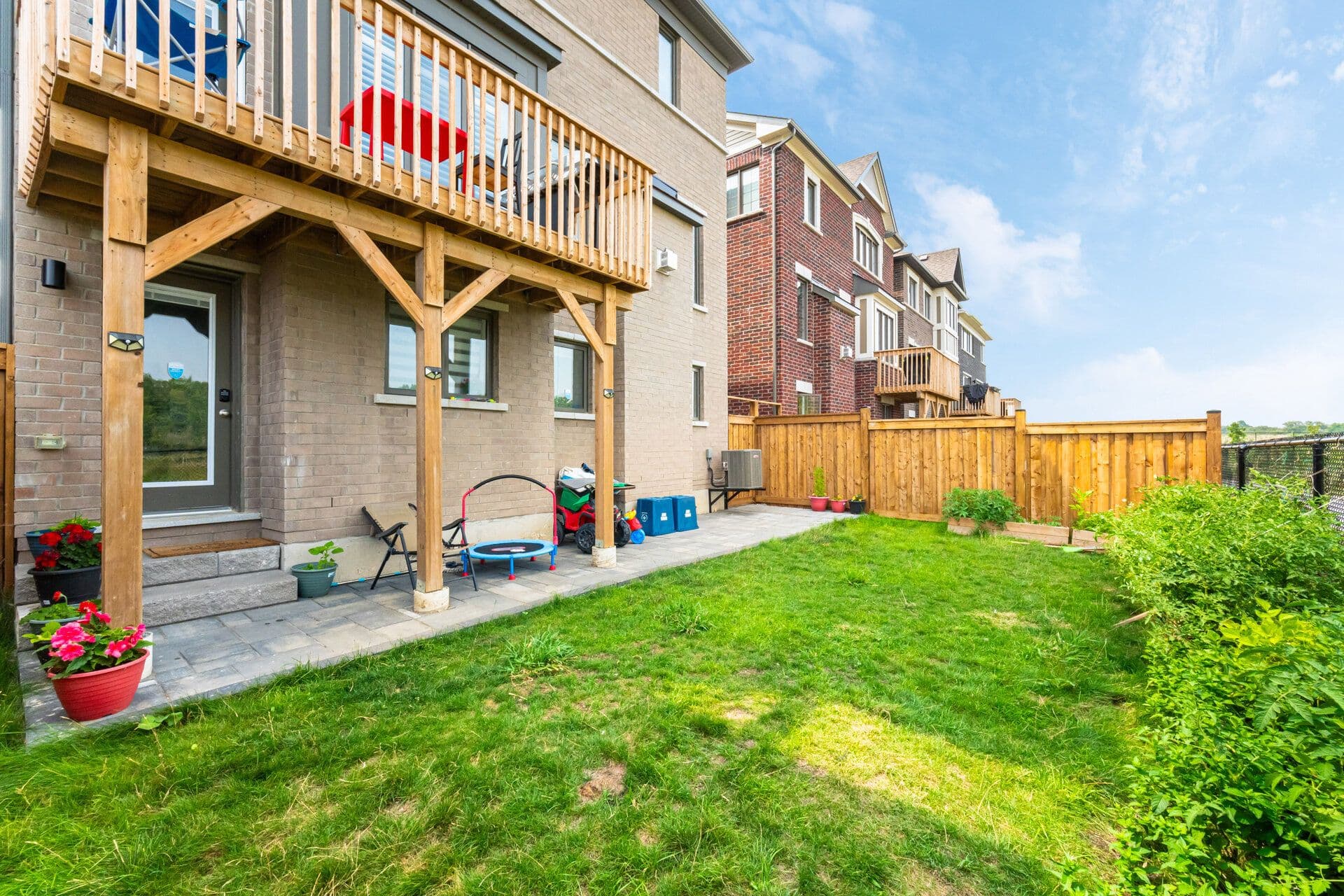 3281 Turnstone Boulevard, Pickering, ON L1X 0M9