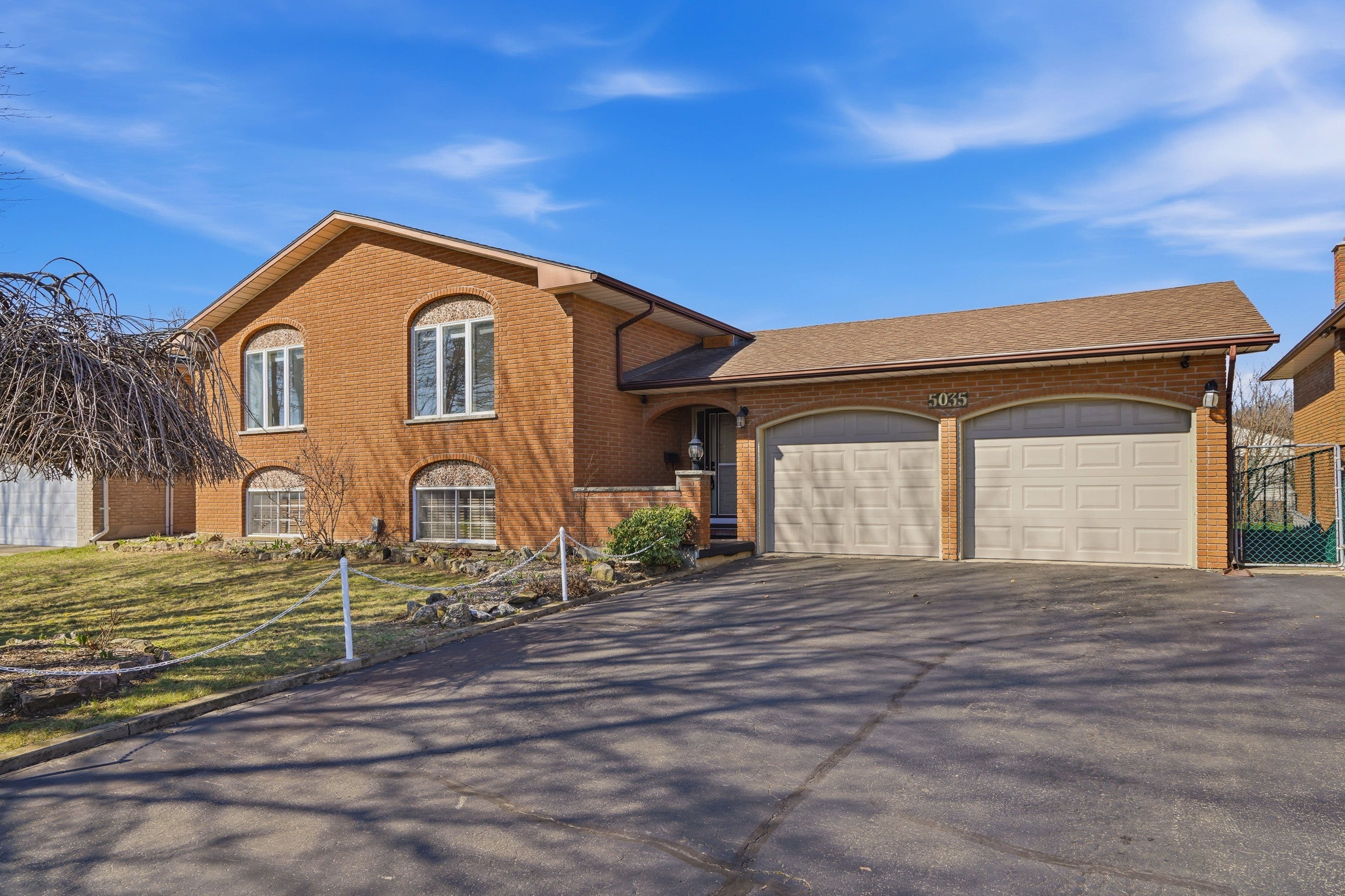 5035 Pettit Avenue, Niagara Falls, ON L2E 7B8