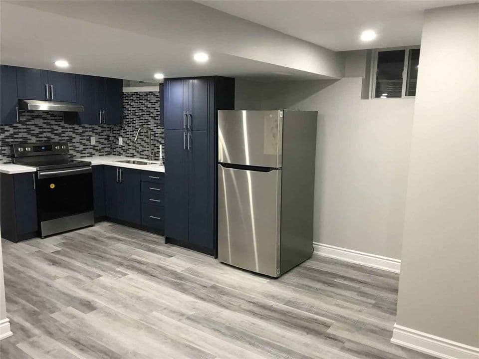 163 Cresthaven Road Basement, Brampton, ON L7A 1H5