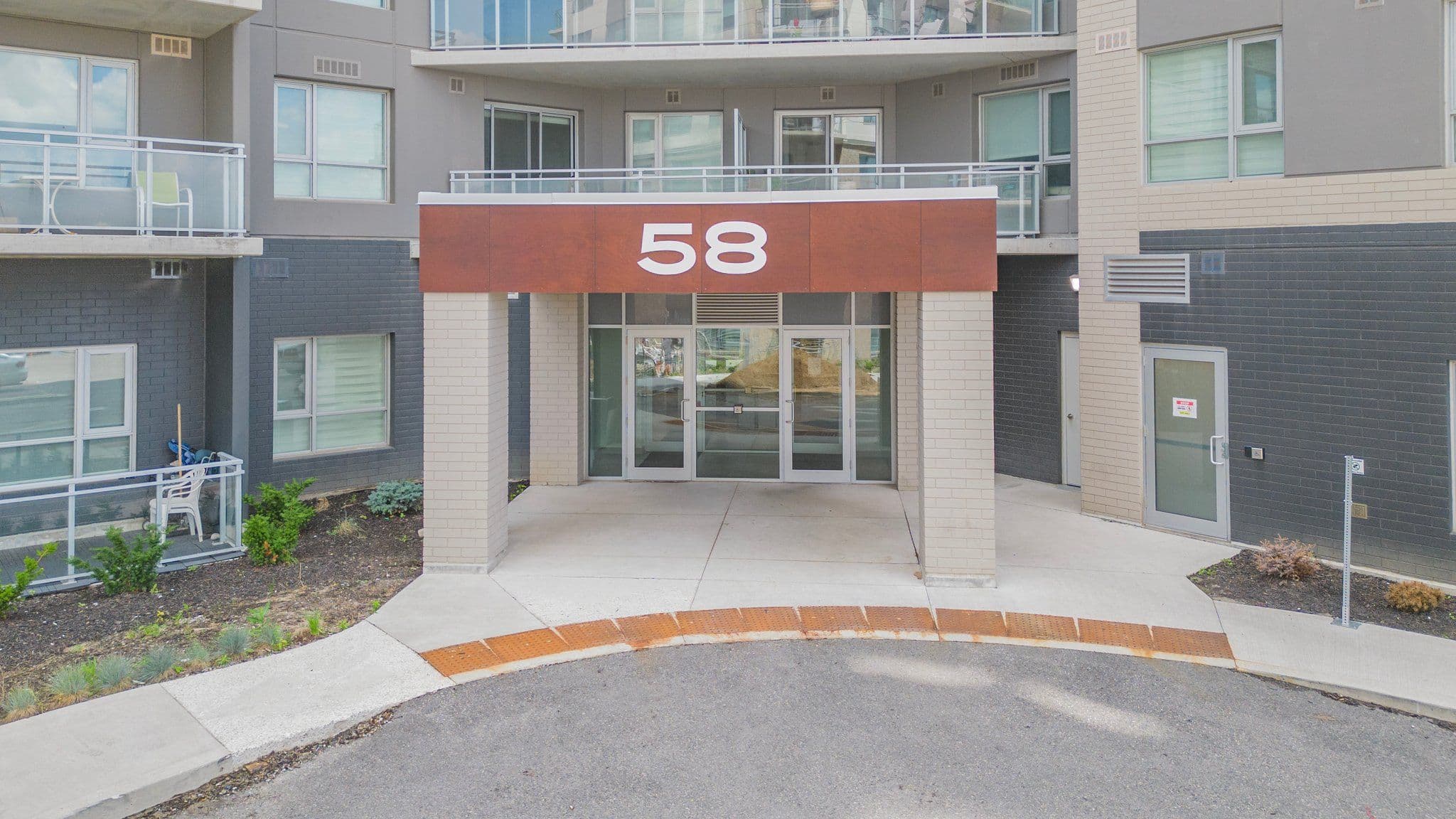 58 Lakeside Terrace 817, Barrie, ON L4M 0L5