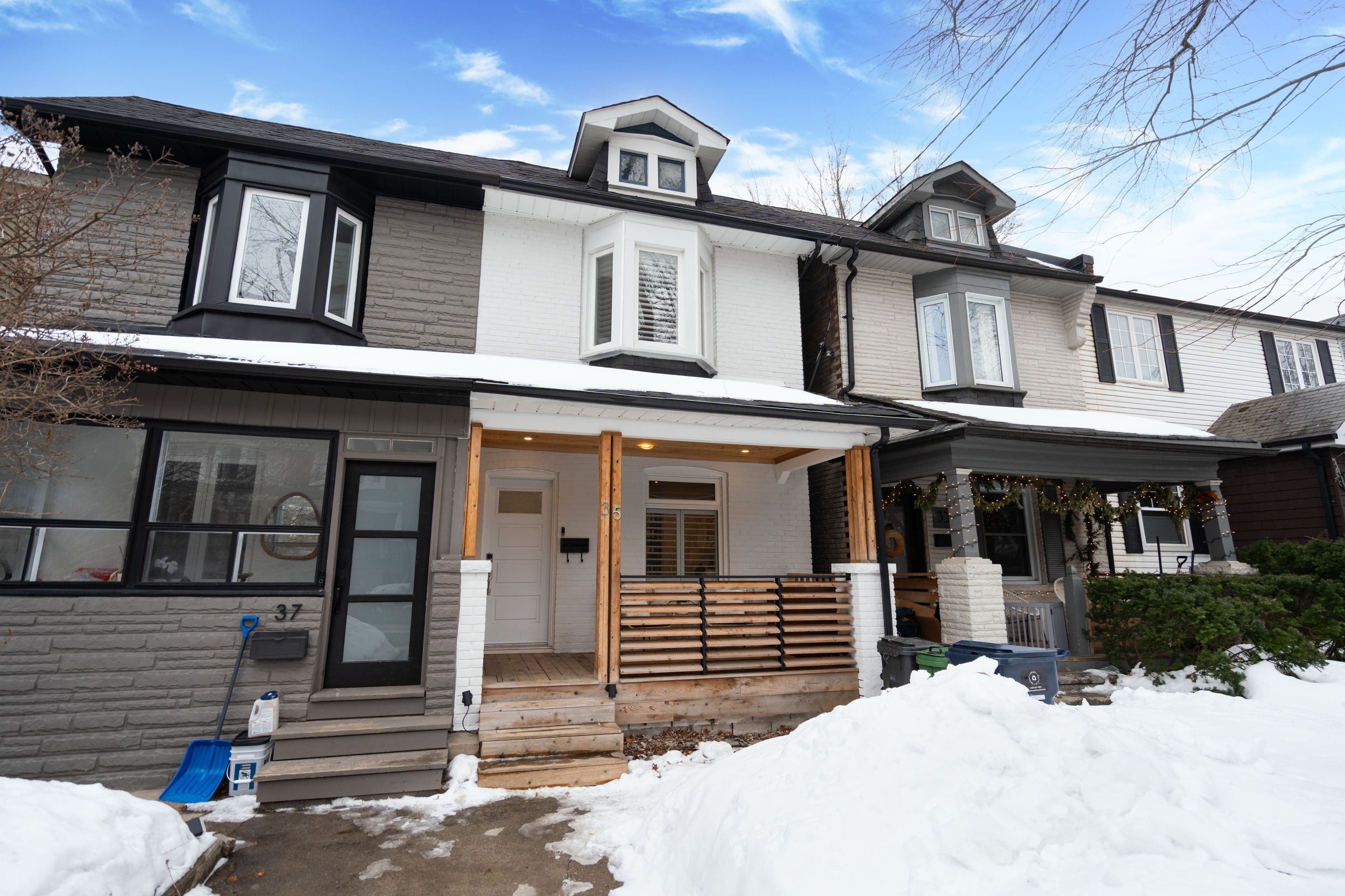 35 Burgess Avenue, Toronto E02, ON M4E 1W8