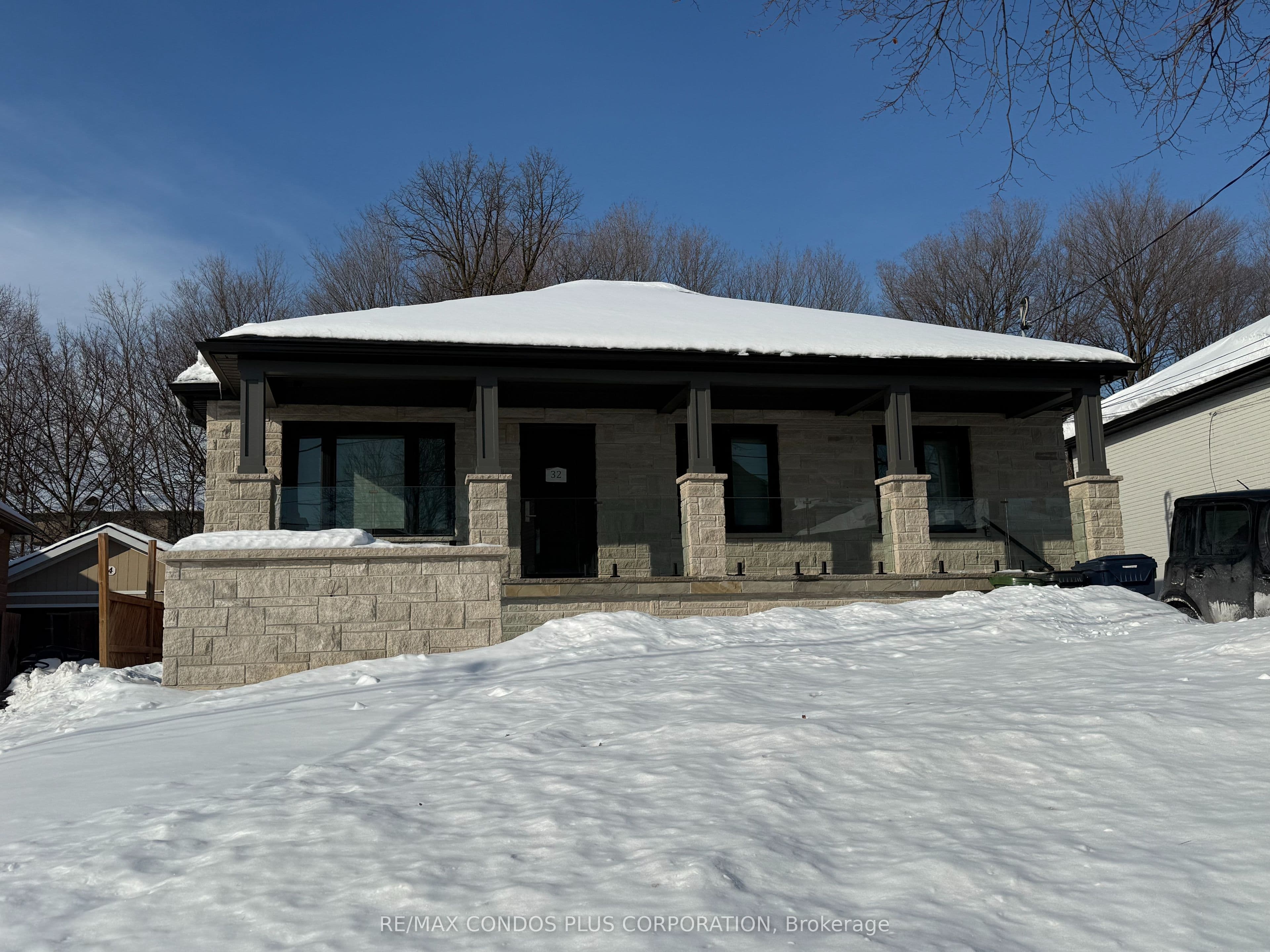 32 Harrow Drive Lower Level, Toronto W04, ON M6M 2X3