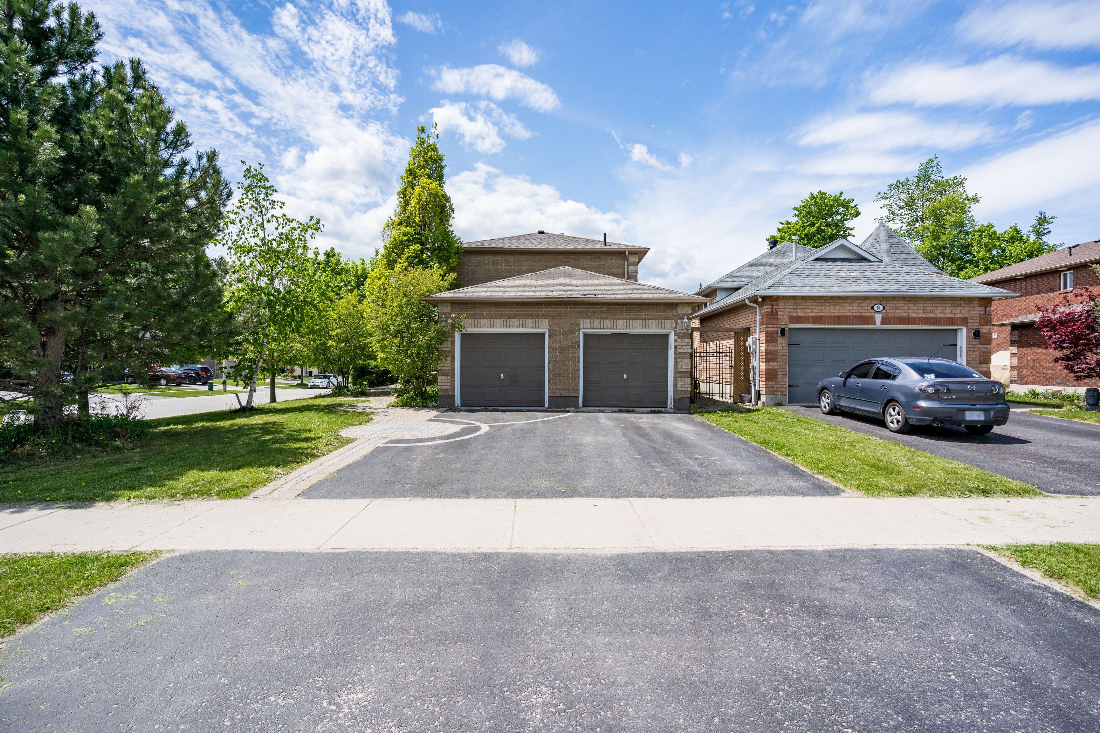 4 Prince Edward Place, Barrie, ON L4M 7J5