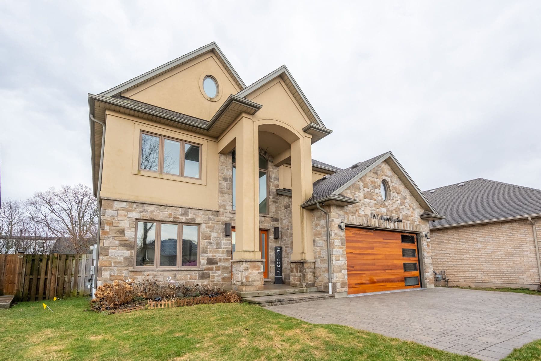 5418 Morning Glory Court, Niagara Falls, ON L2J 0A3