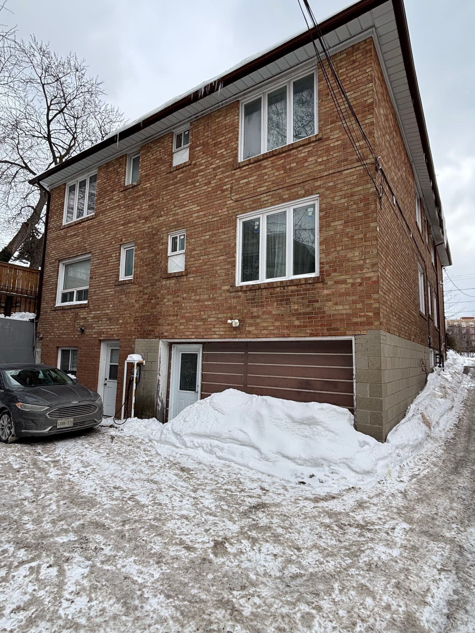 230 Lawrence Avenue W Lower Level, Toronto C04, ON M4R 2J3