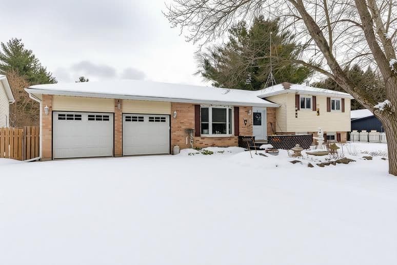 8245 Main Street, Adjala-Tosorontio, ON L0M 1M0