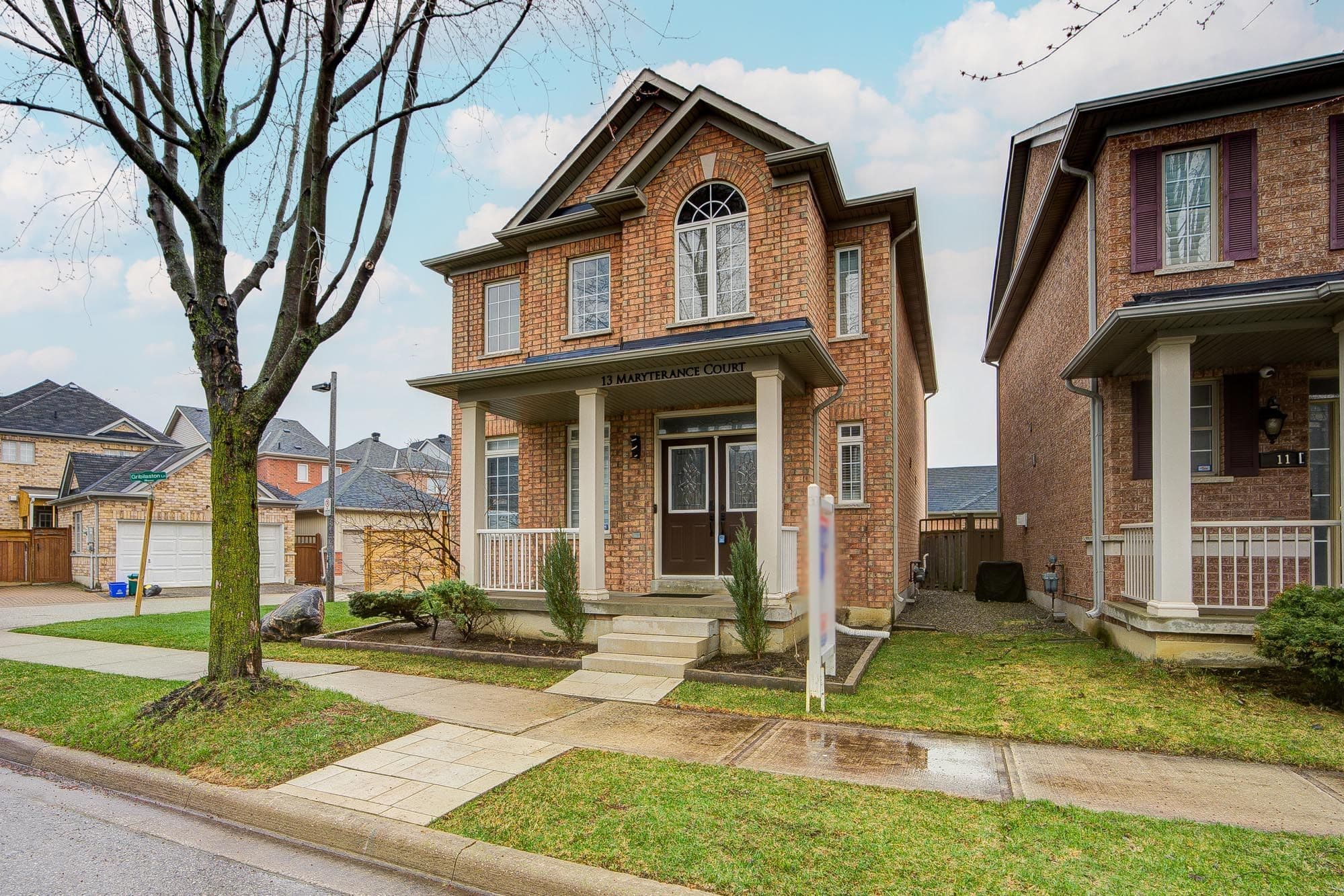 13 Maryterance Court, Markham, ON L6B 0B1