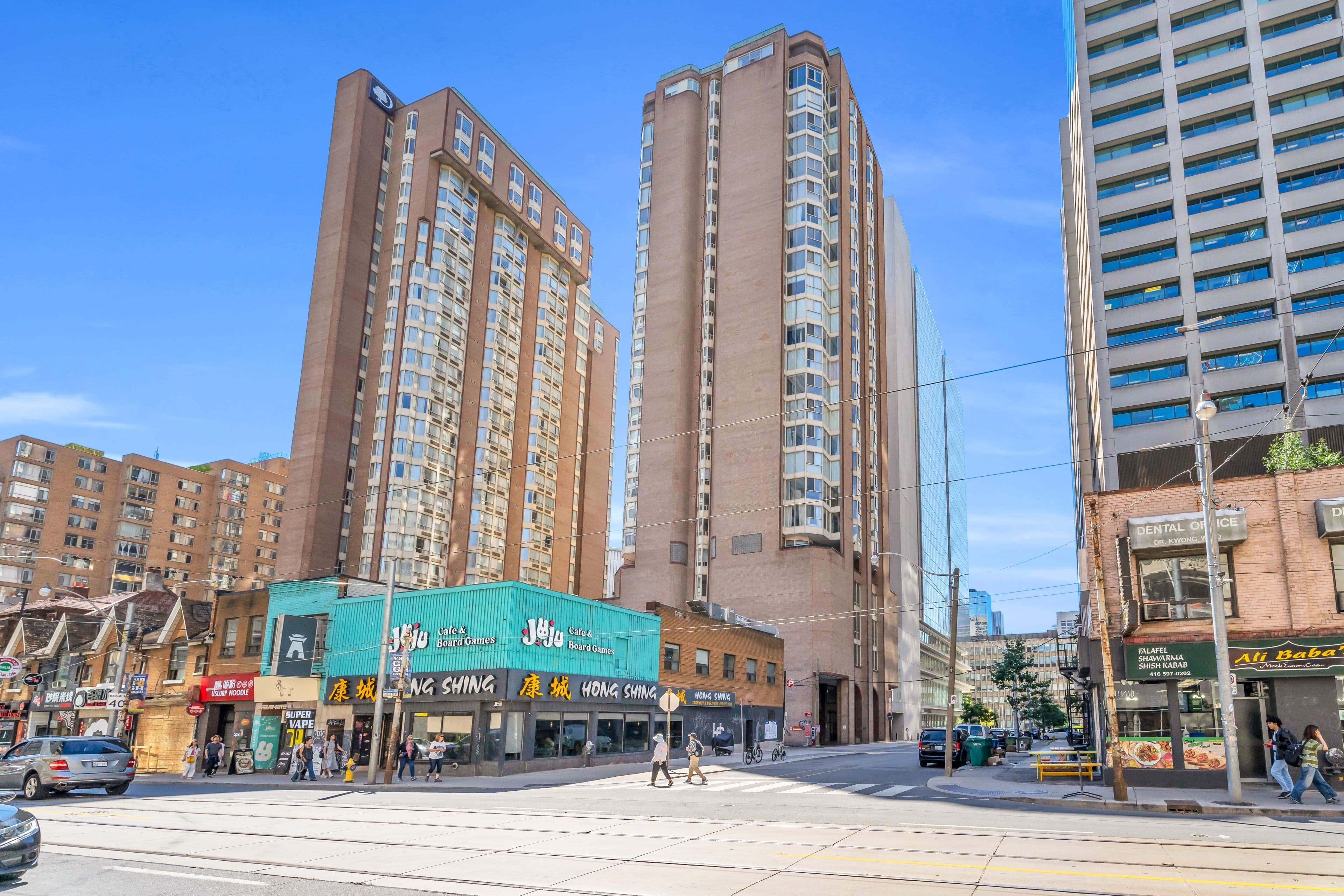 55 Centre Avenue 2504, Toronto C01, ON M5G 2H5