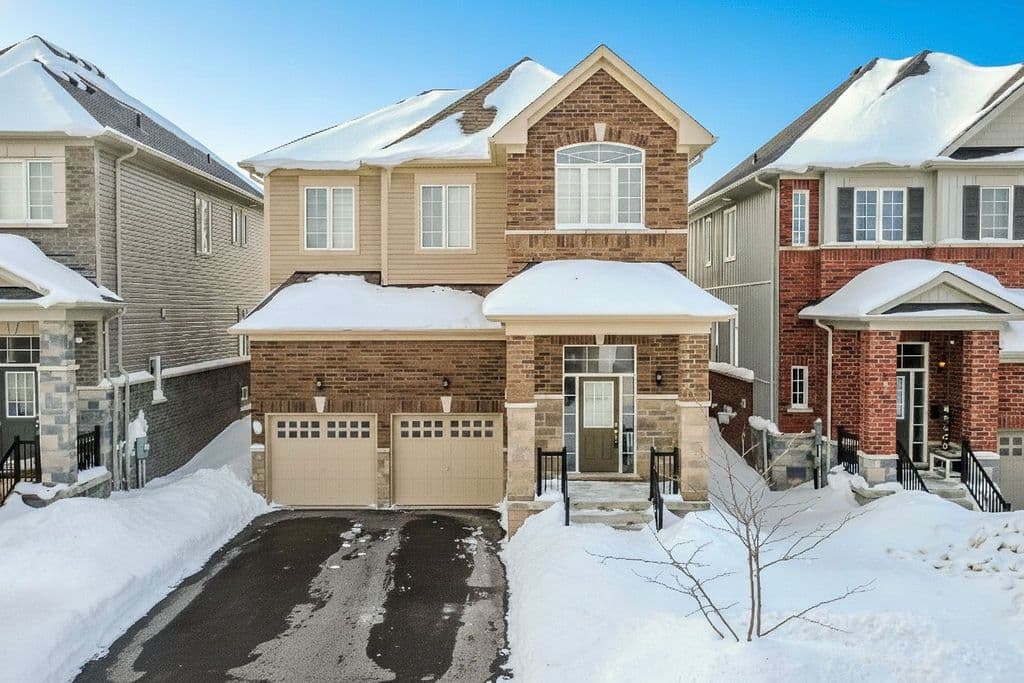 90 Atlantis Drive, Orillia, ON L3V 8L4