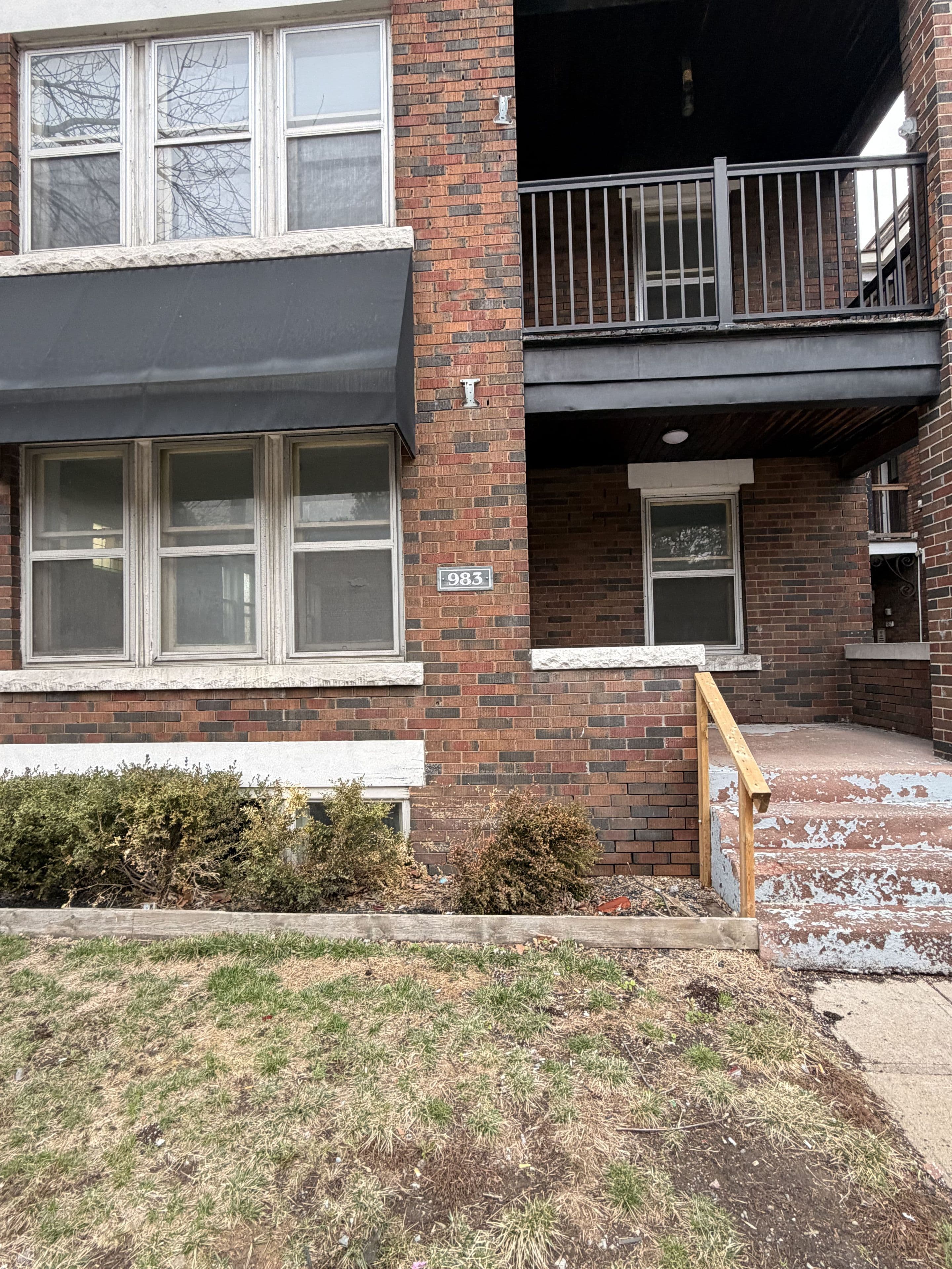 983 Main Street E 1, Hamilton, ON L8M 1N3