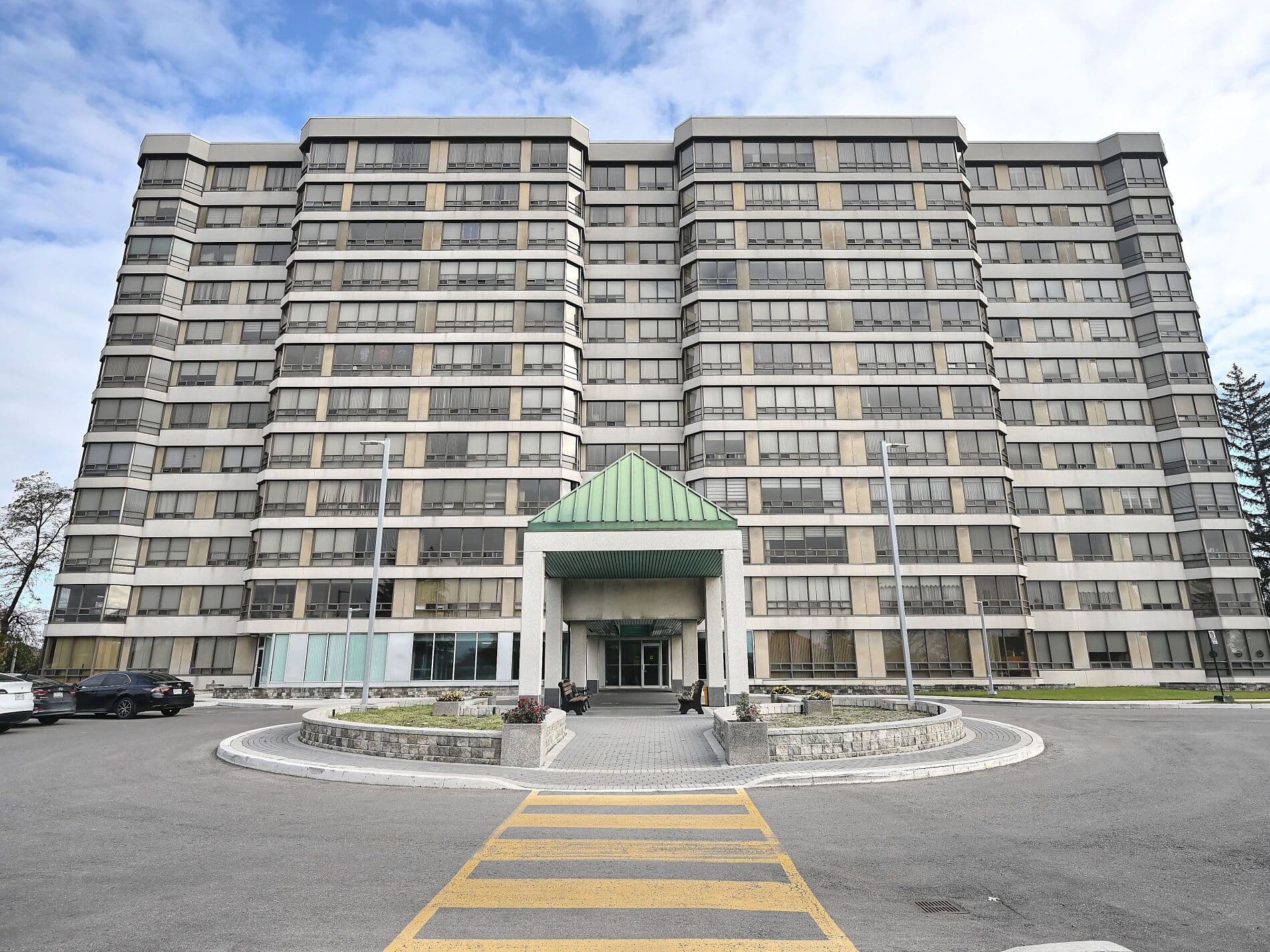 320 Mill Street S 512, Brampton, ON L6Y 3V2